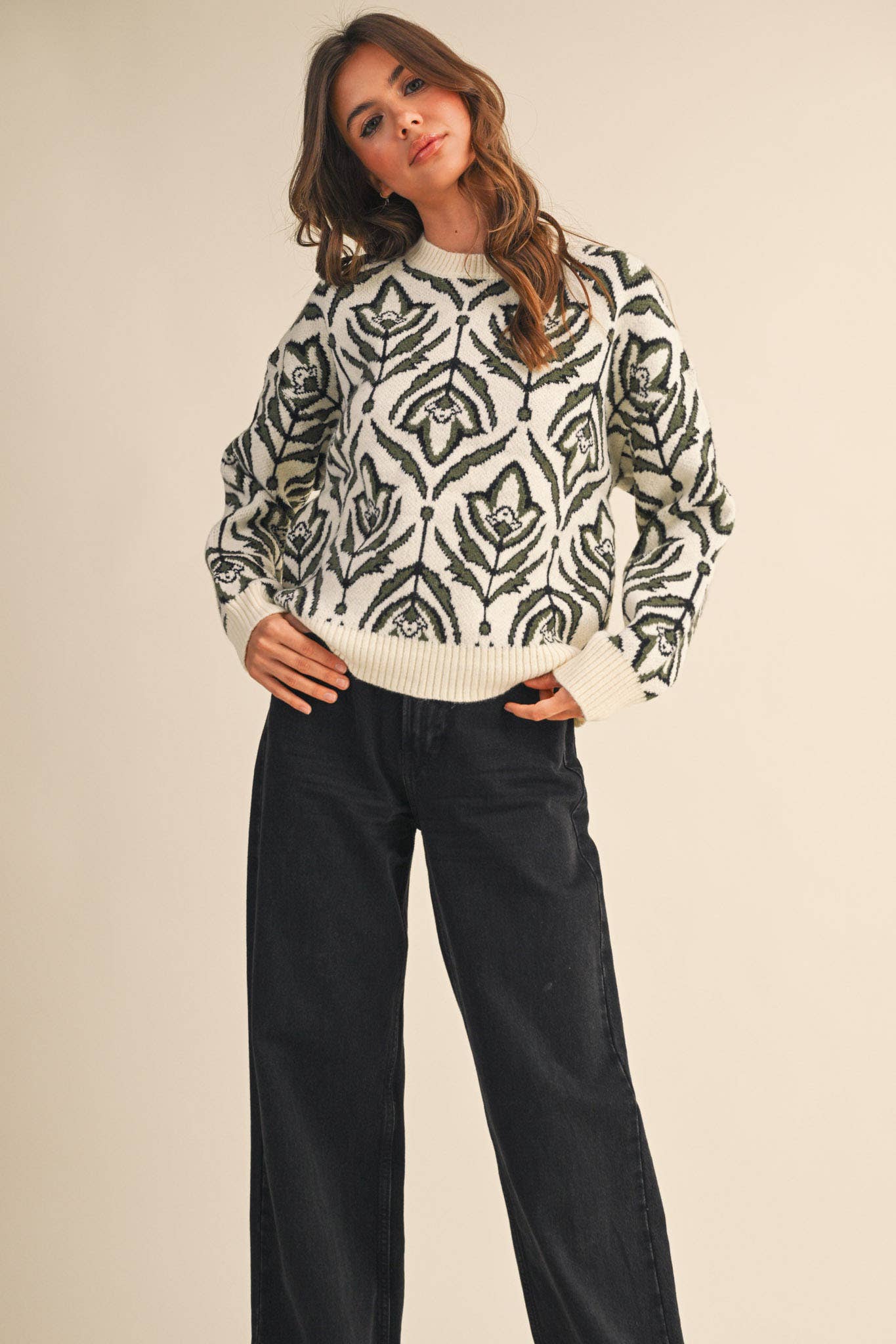 FLORAL PATTERN KNIT SWEATER