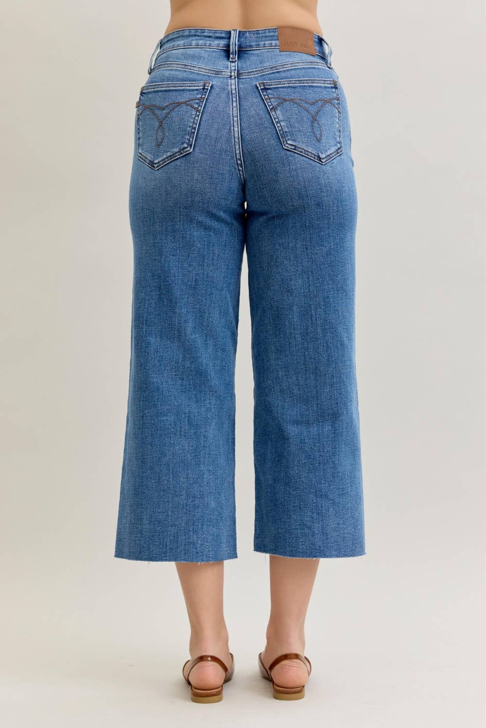 Judy Blue High Waisted Wide Crop Classic Raw Hem