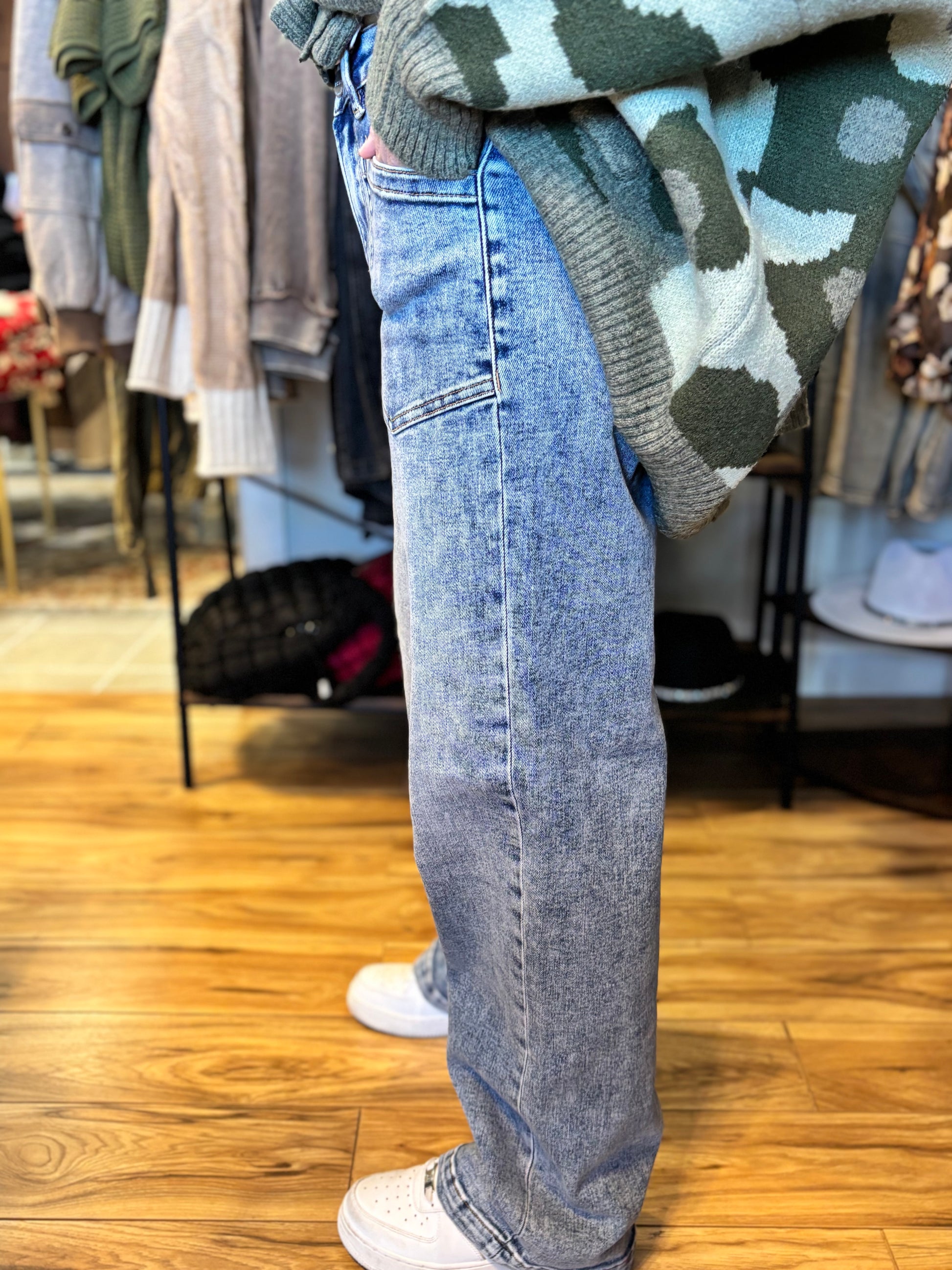 Vega Slouchy Relaxed Baggy Patch Pocket Detail