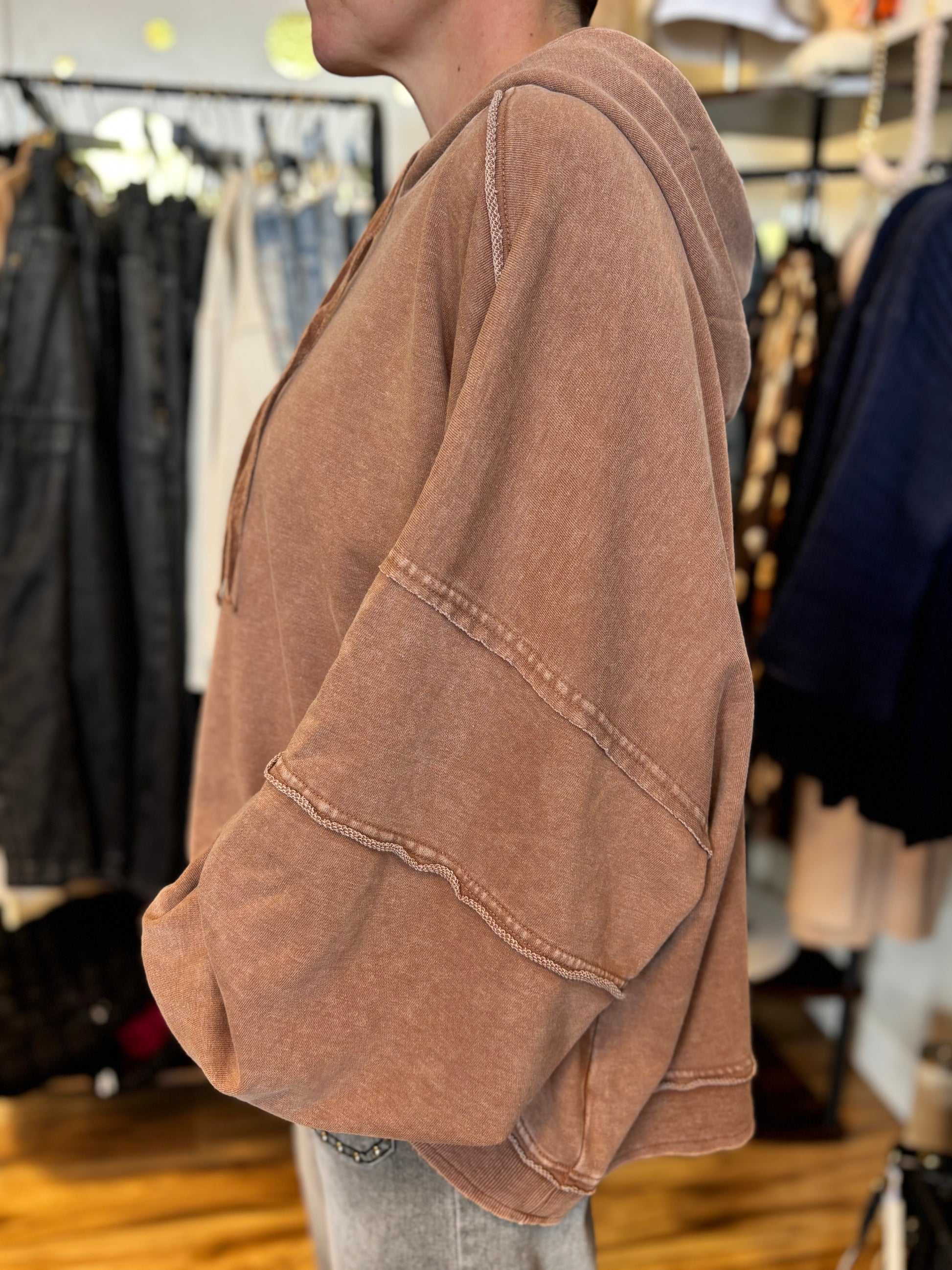 Easel Glen Flowy Detailed Hoodie