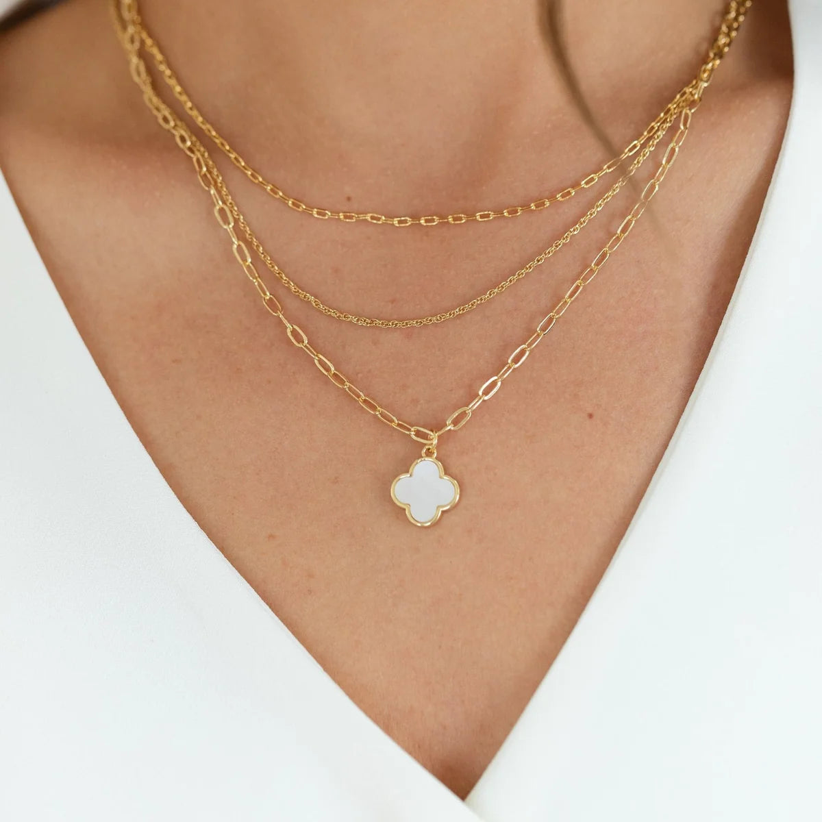 Splendid Iris Layered Quatrefoil Necklace