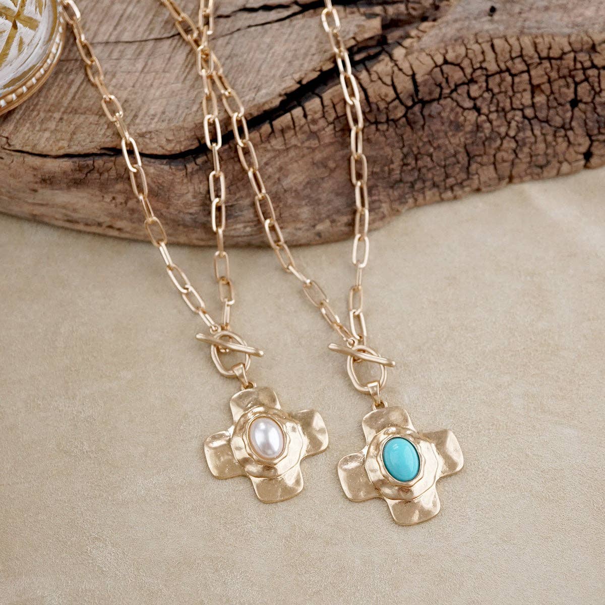 Sunlit Cross – Hammered Cabochon Necklace
