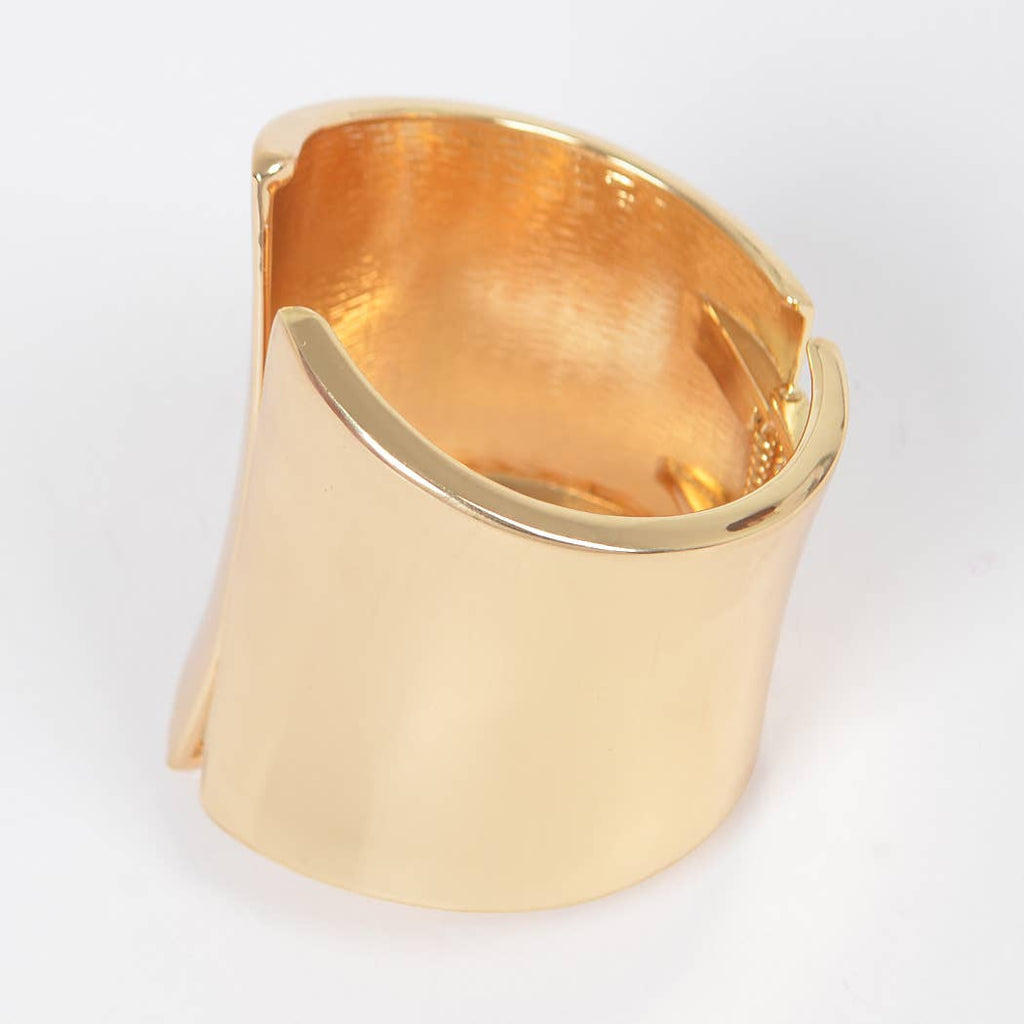 Metal Cuff in Gold