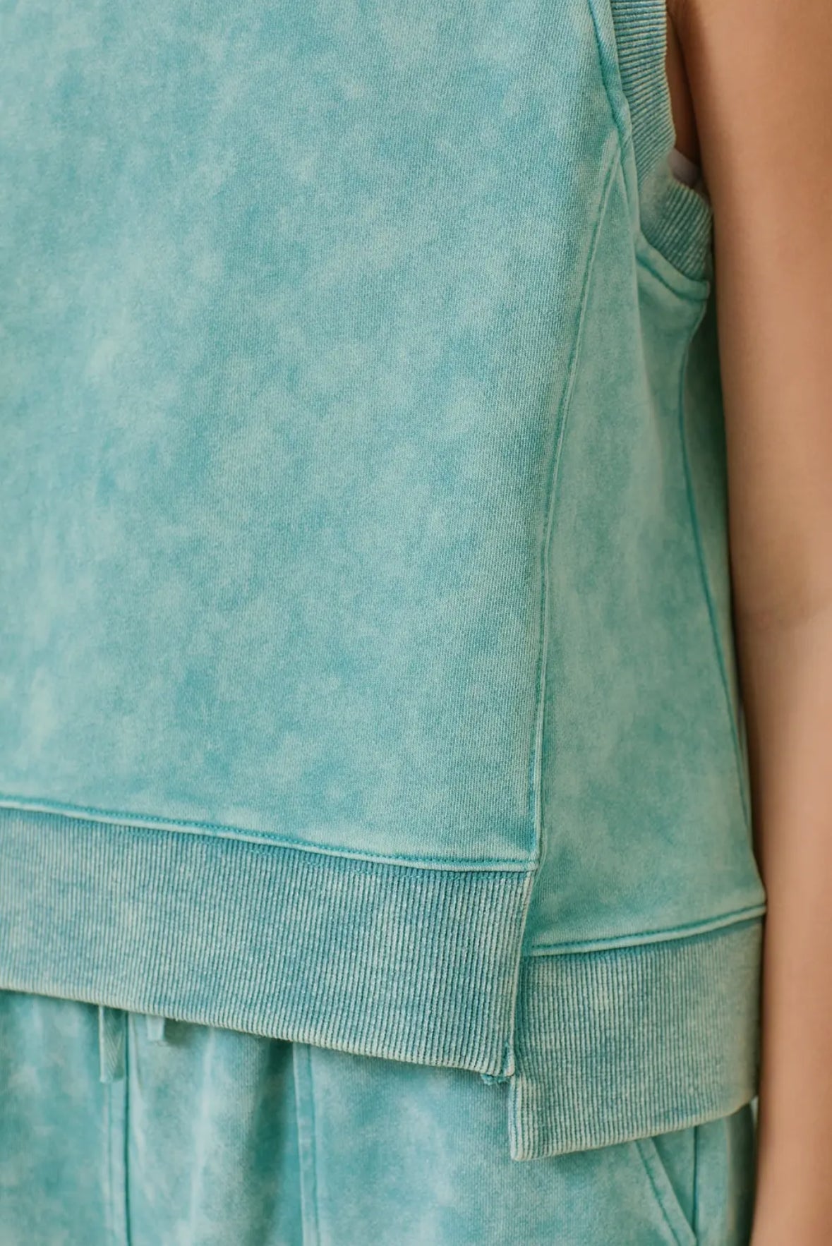 Inti Sleeveless Terry Tank