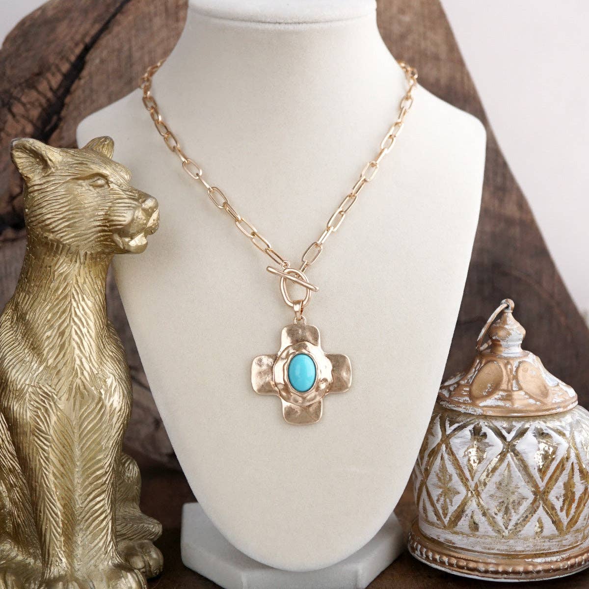 Sunlit Cross – Hammered Cabochon Necklace