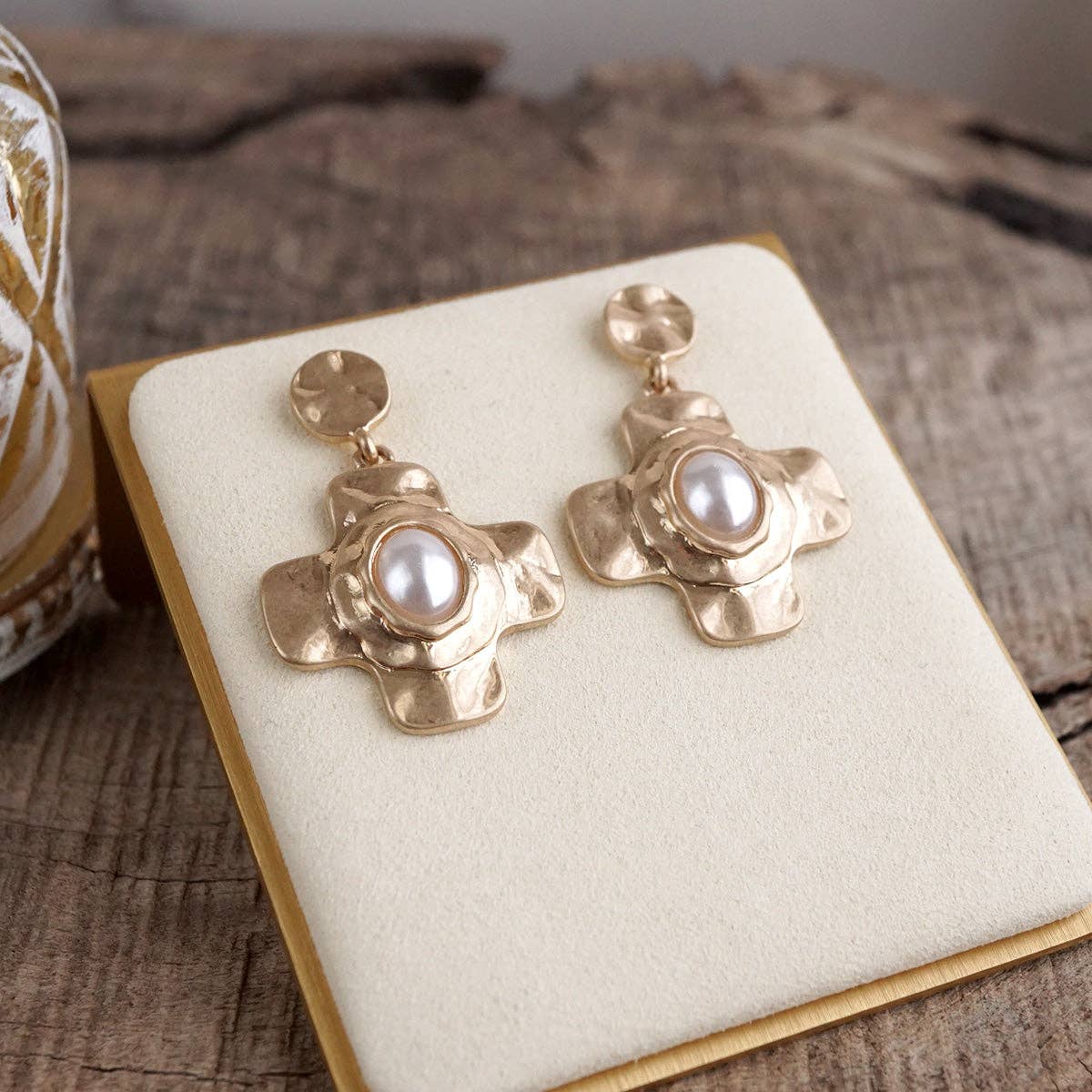 Sunlit Cross – Hammered Cabochon Earrings