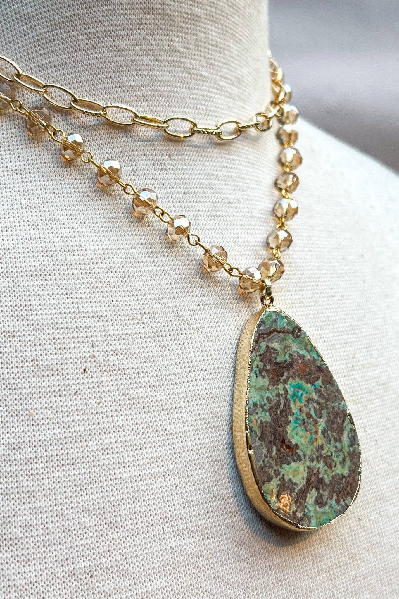 Boho Necklace/Sabrina Gold Short Necklace