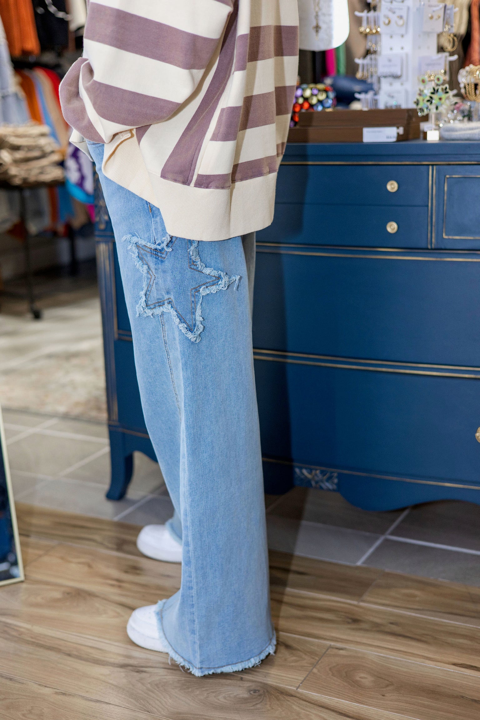 Easel Wide Leg Star Jeans