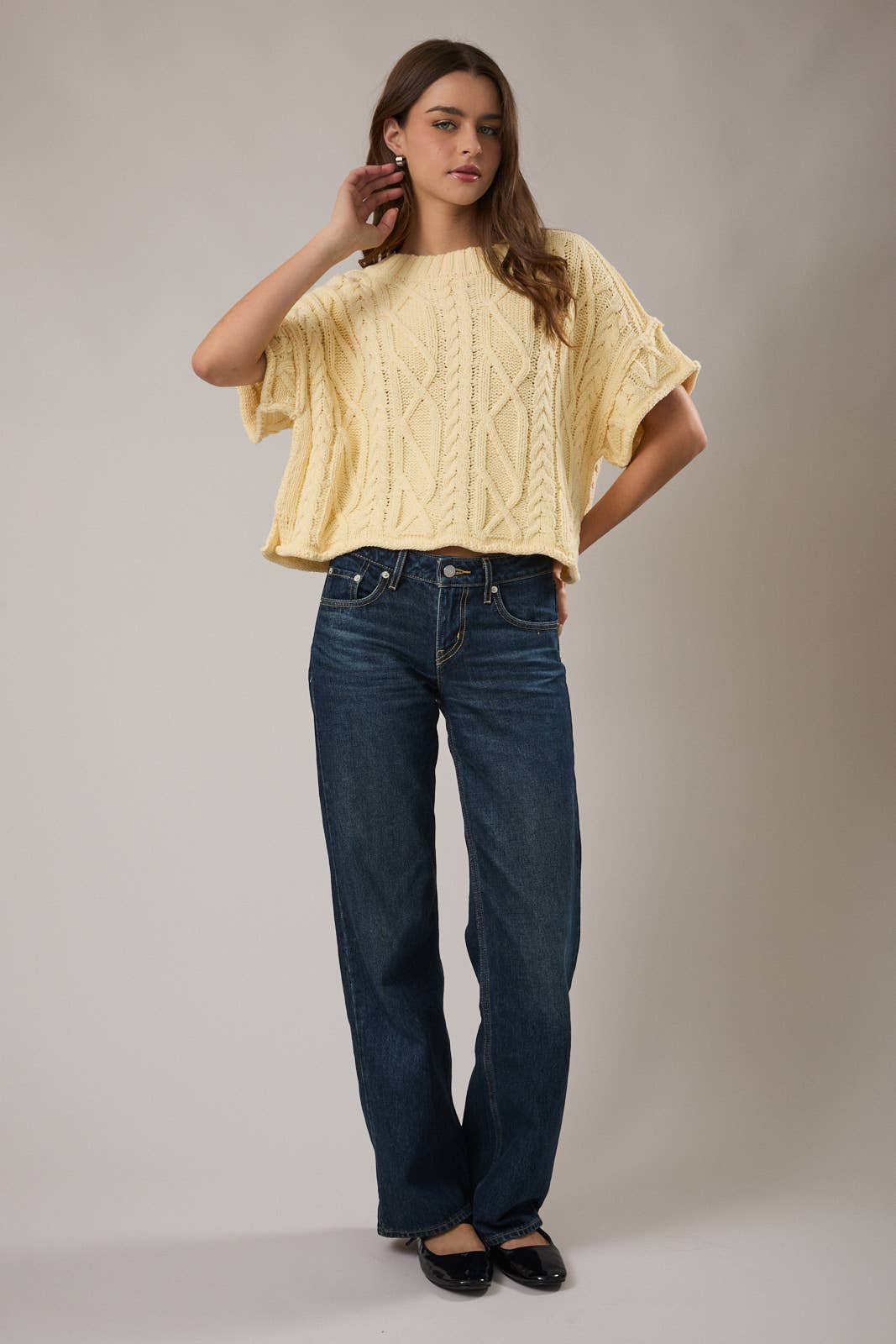 Round Neck Short Sleeve Sweater Top