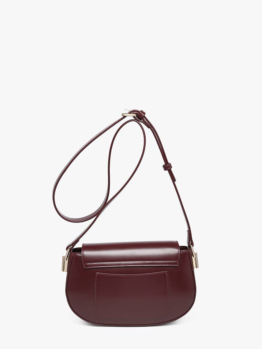 A stylish leather bag with adjustable straps and quick access pockets.