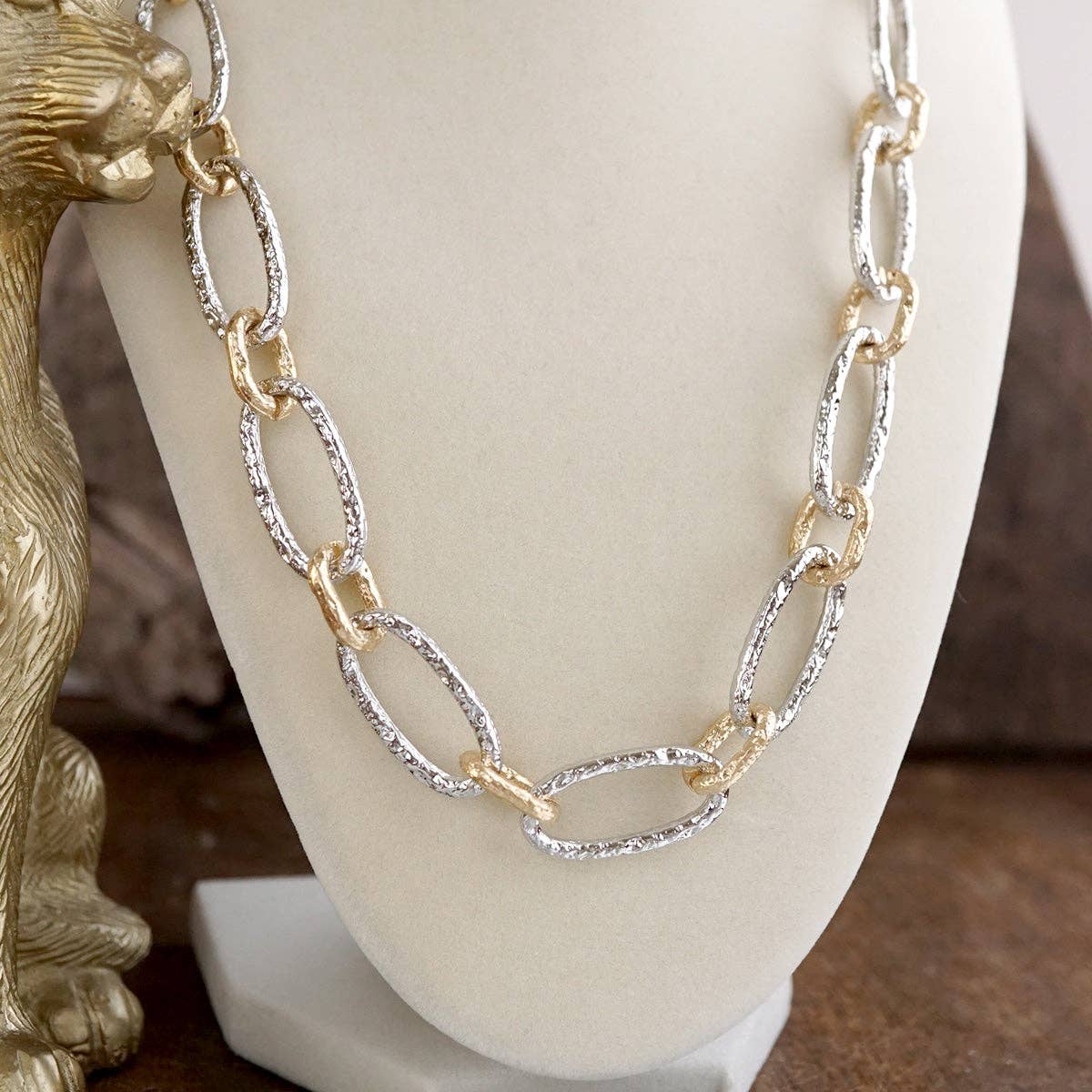 Chunky Statement Necklace – Elongated Textured Chain Necklace