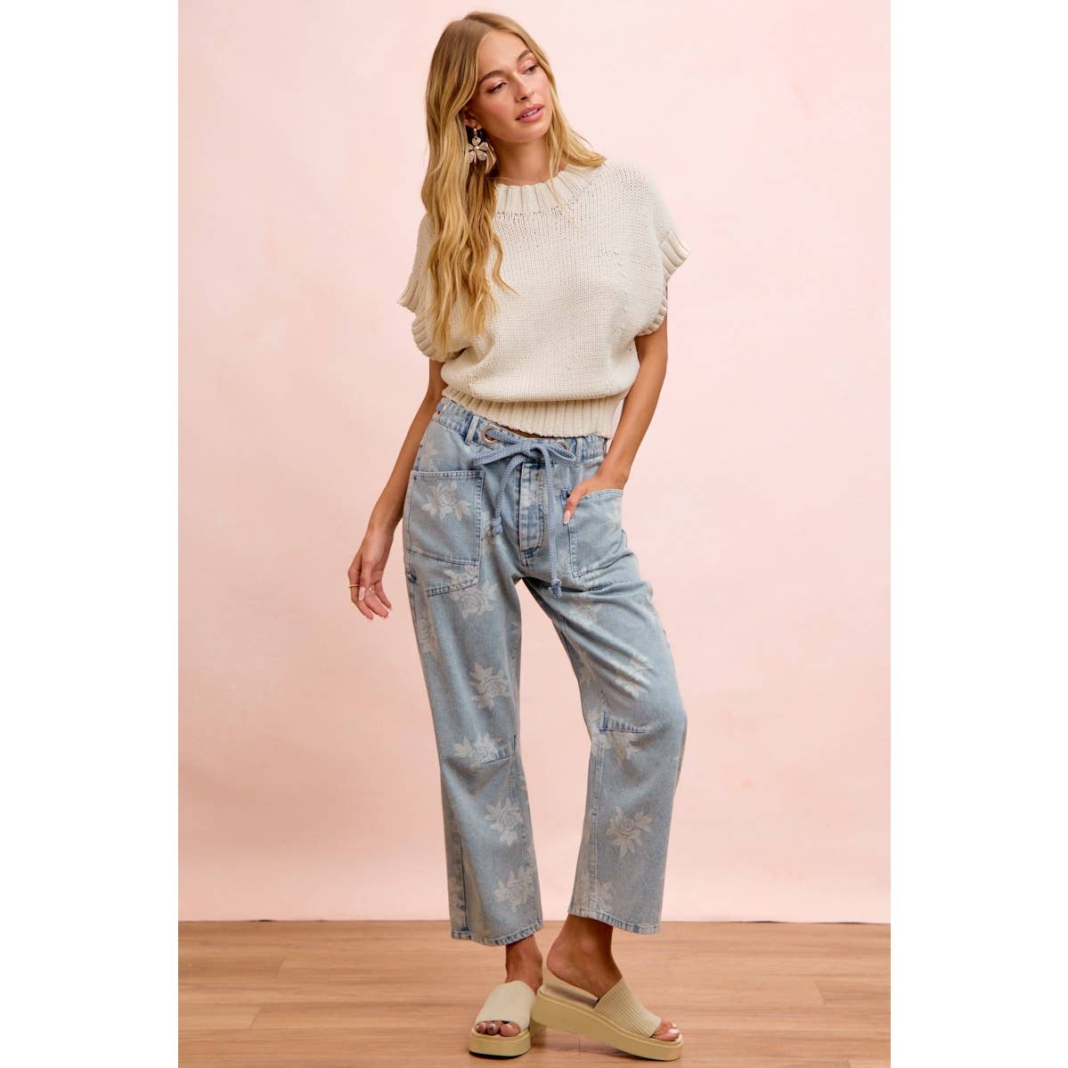 ROSE PRINTED WASHED DENIM PANTS WITH WAIST BELT
