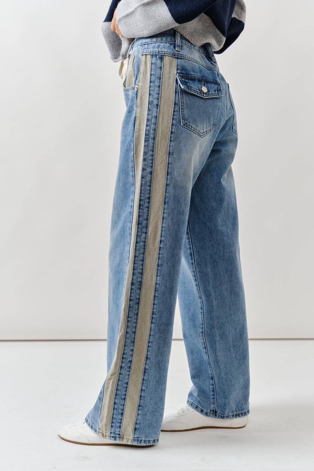 Contrast Line Detail Jeans