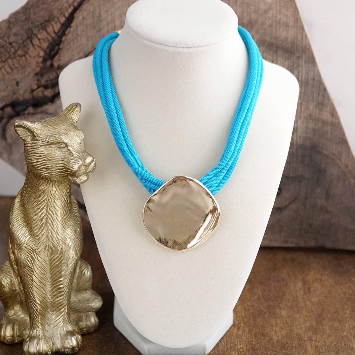 Golden Current – Multi-Cord Coin Pendant Necklace