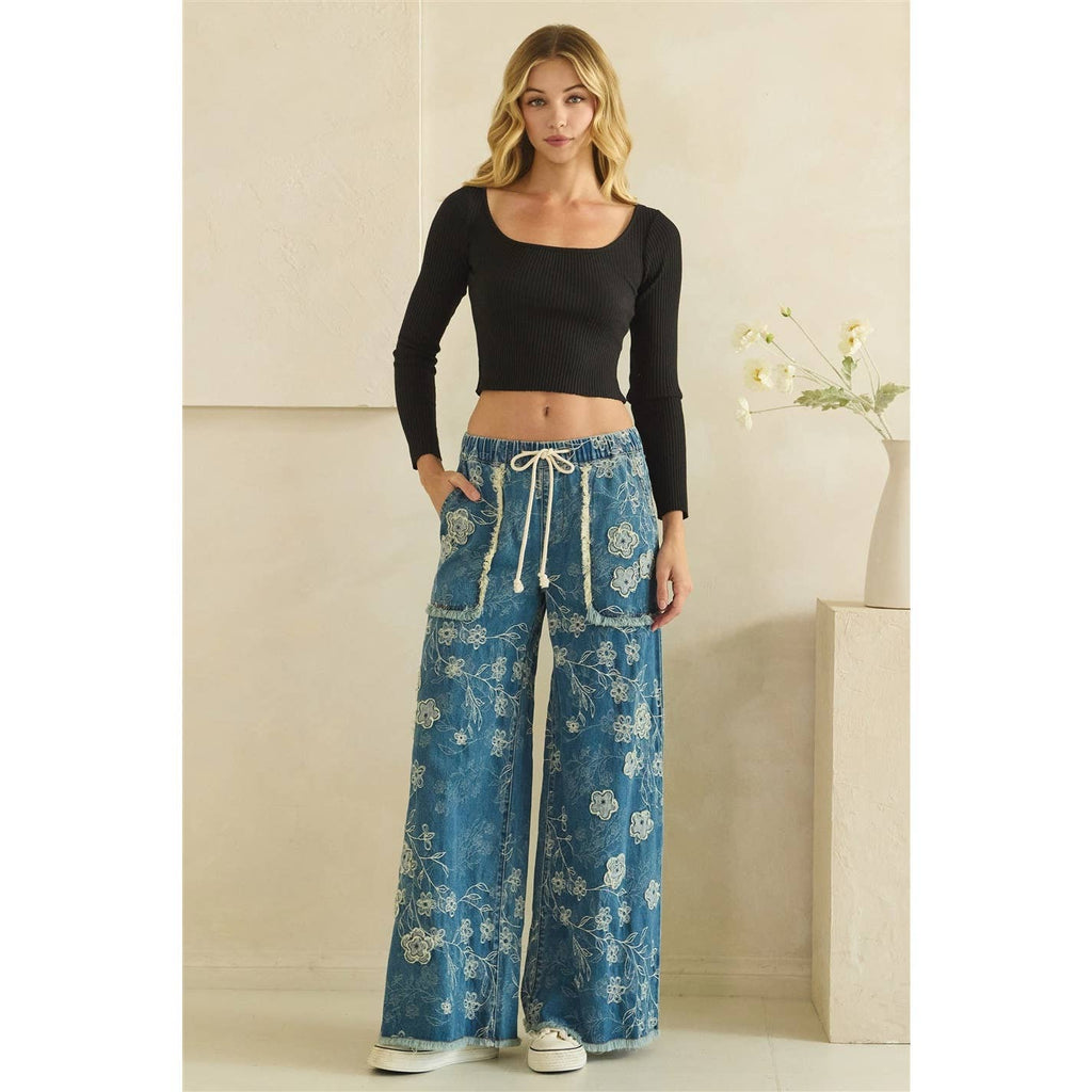 FLORAL PATCH EMBROIDERED DENIM PANTS