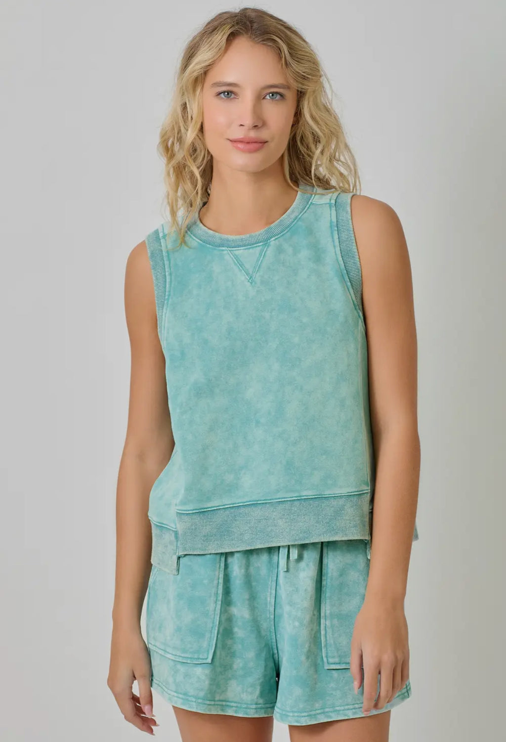 Inti Sleeveless Terry Tank