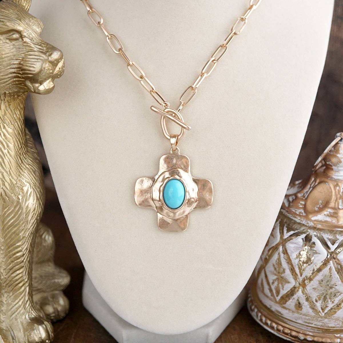 Sunlit Cross – Hammered Cabochon Necklace