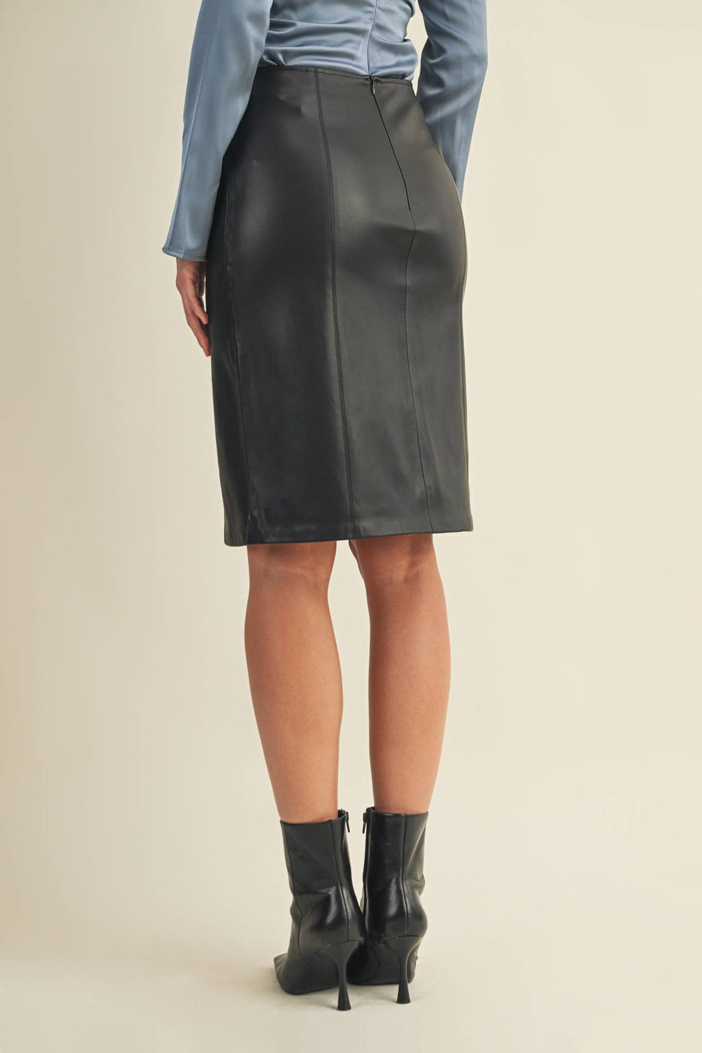 Clarissa Seamed Pencil Skirt