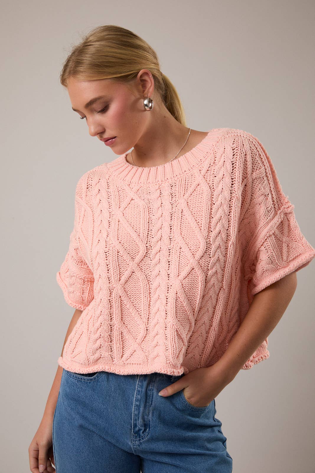Round Neck Short Sleeve Sweater Top
