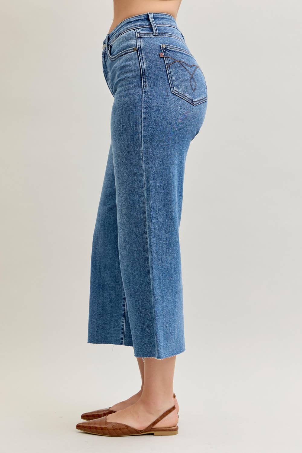 Judy Blue High Waisted Wide Crop Classic Raw Hem