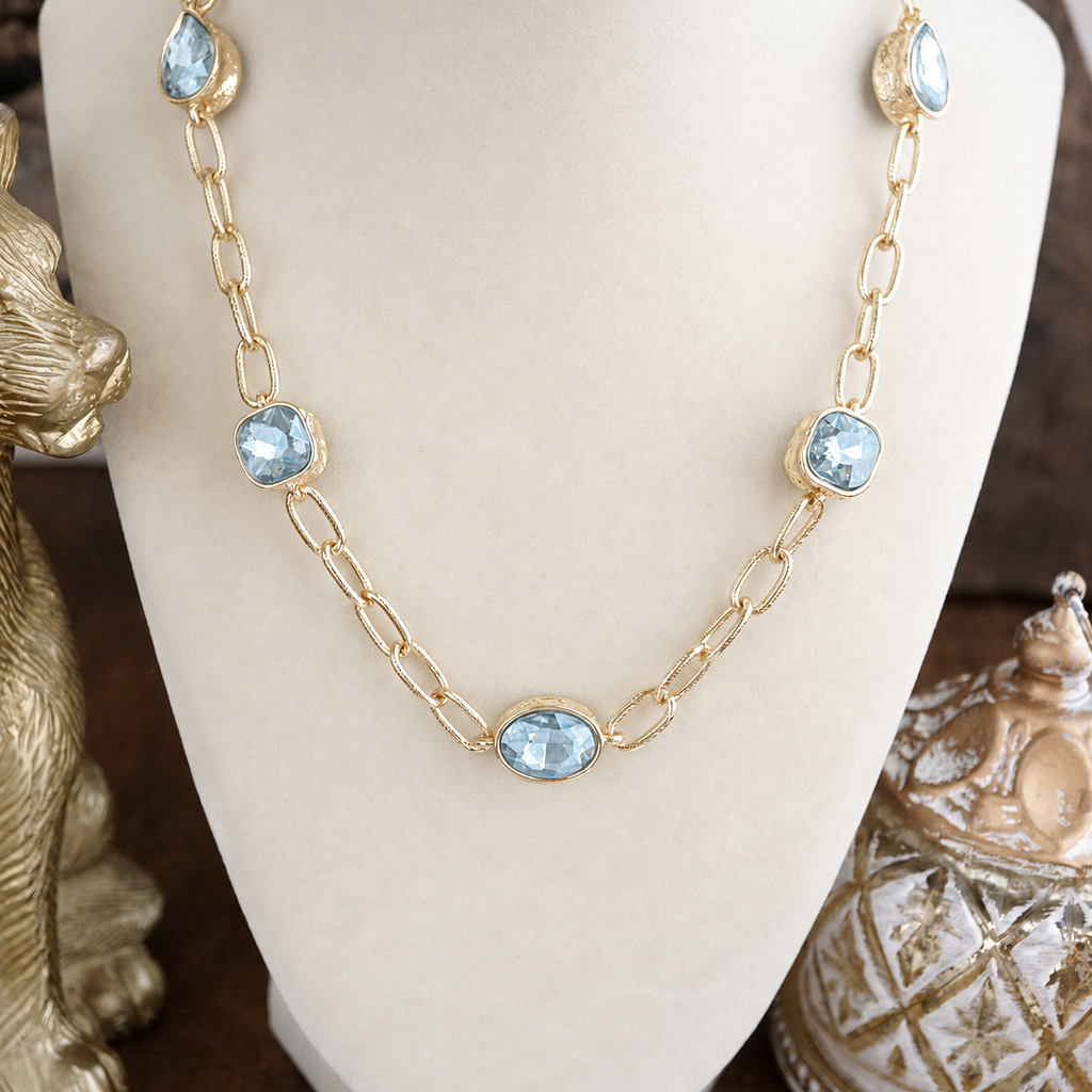 Brilliant Bond – Short Crystal Station Necklace