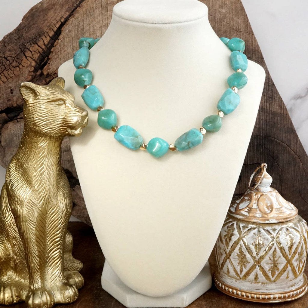 Sunstone Muse – Short Bold Beaded Statement Necklace
