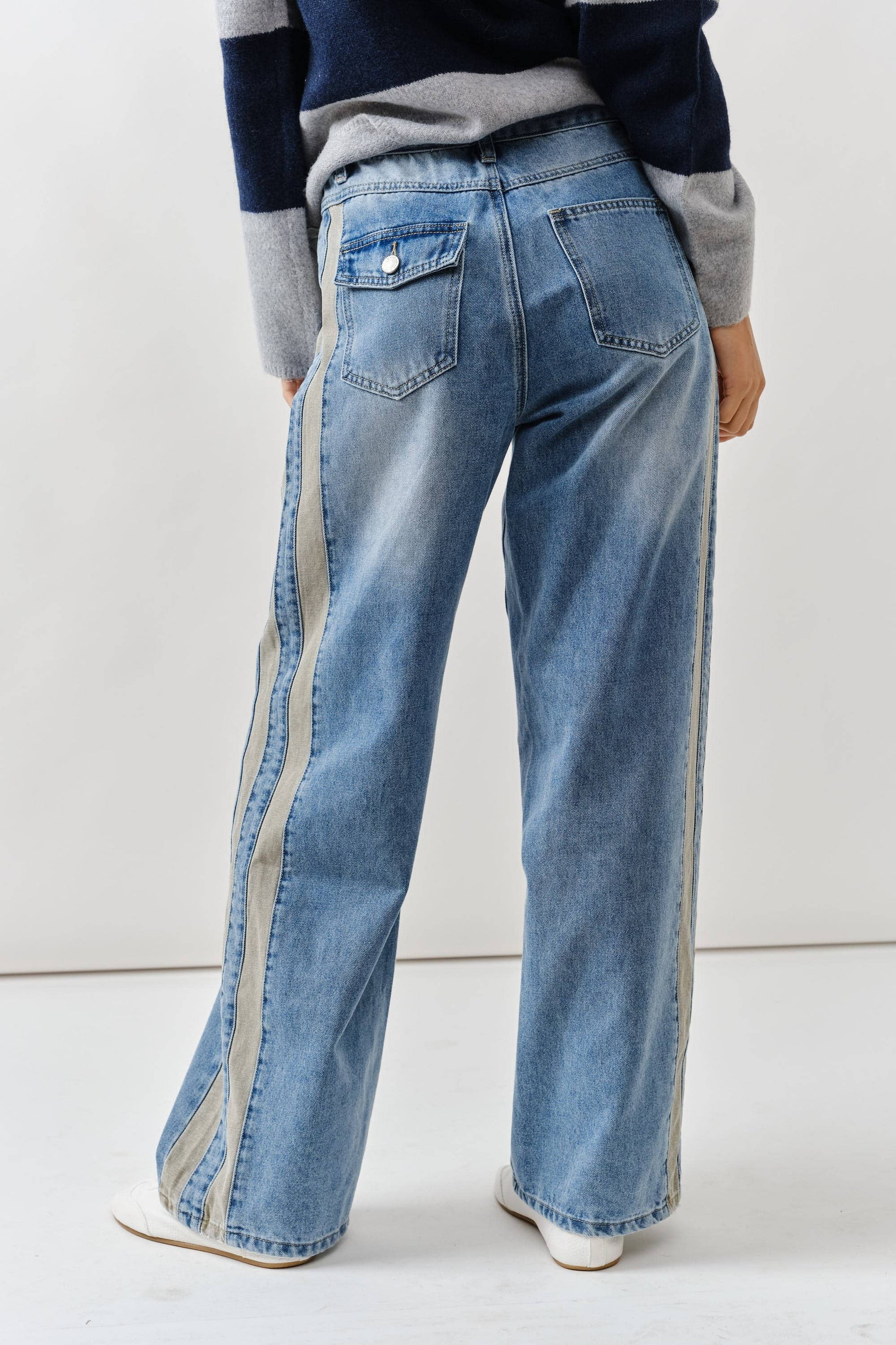 Contrast Line Detail Jeans