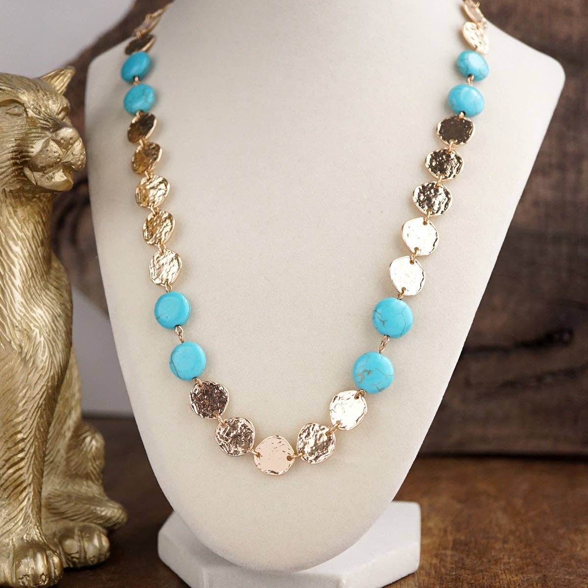 Desert Rhythm – Beaded Necklace with Textured Gold Coins