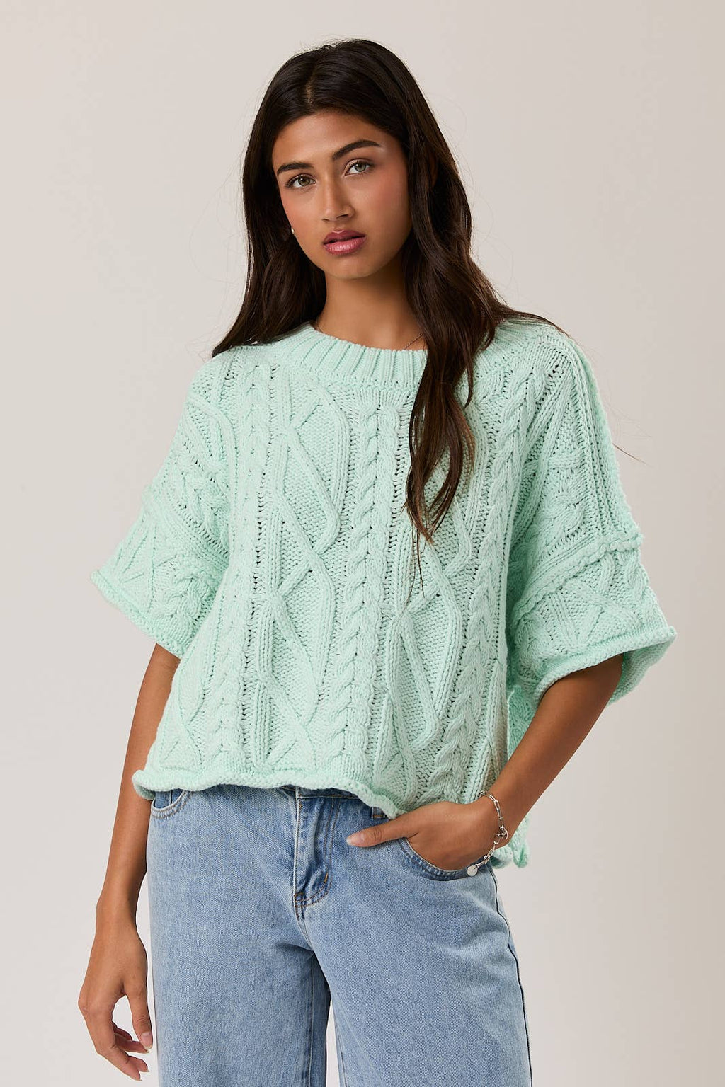 Round Neck Short Sleeve Sweater Top