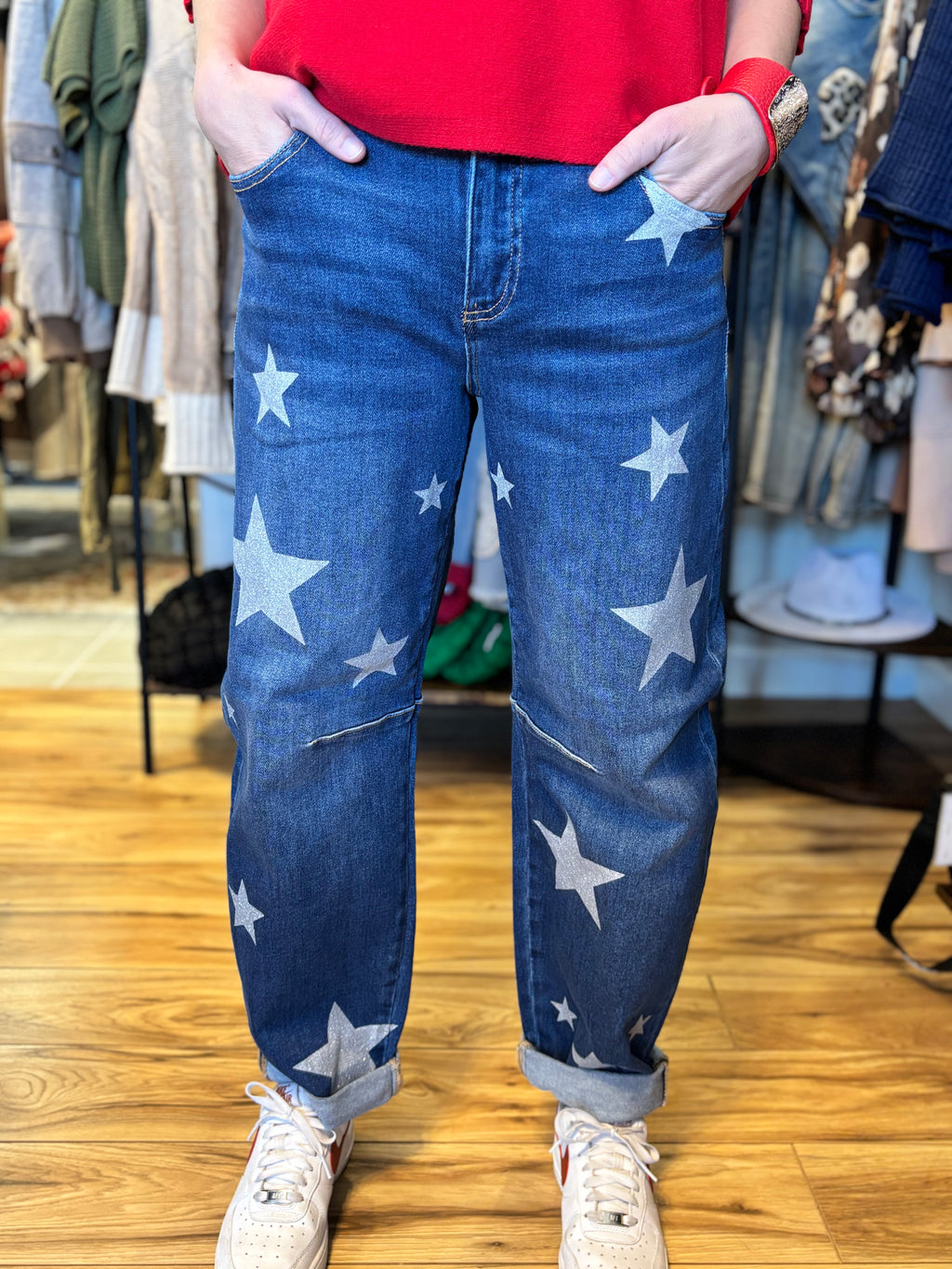 Phoenix Mid-Rise Ankle Relaxed Barrel Star Jeans