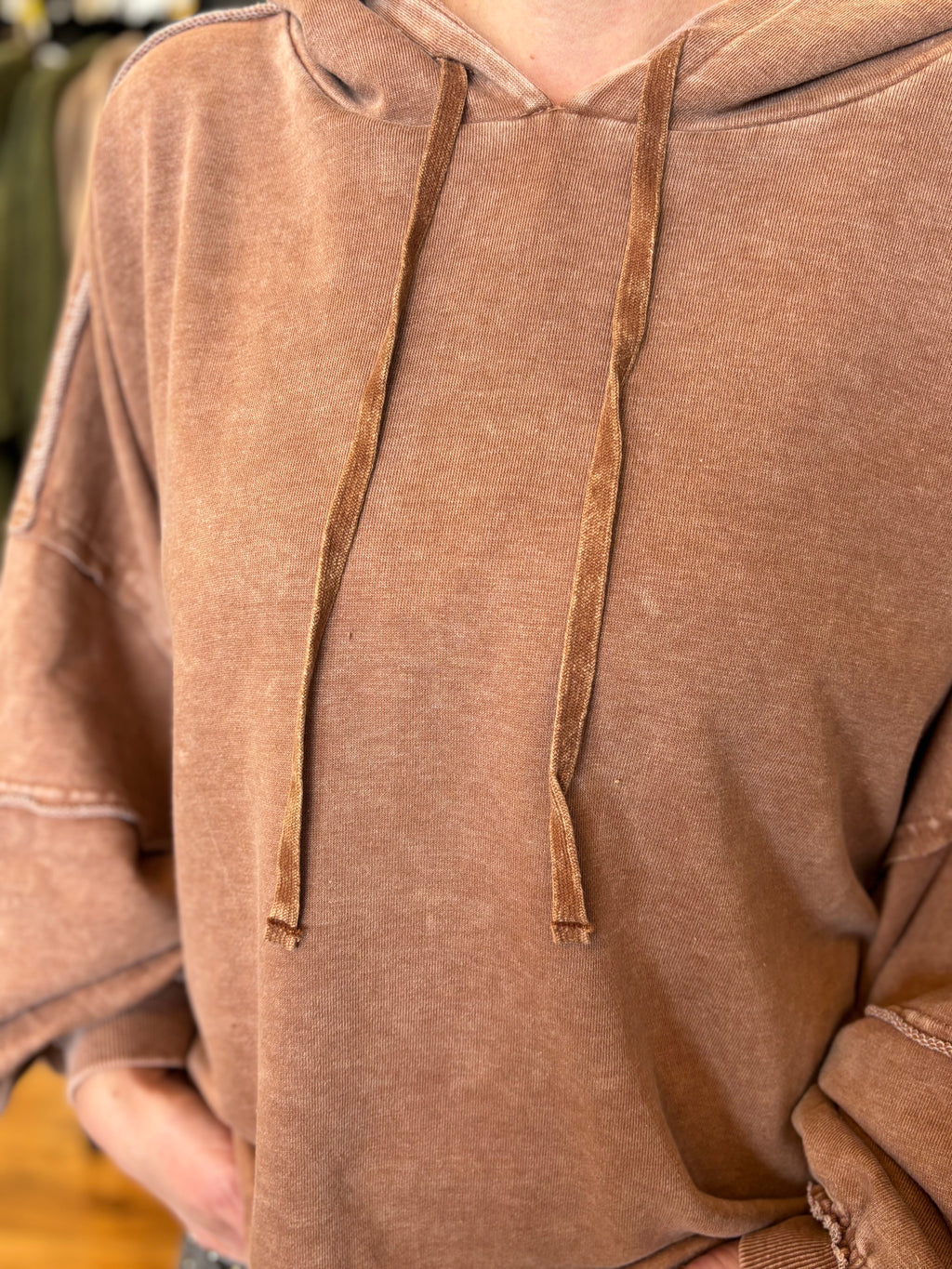 Easel Glen Flowy Detailed Hoodie