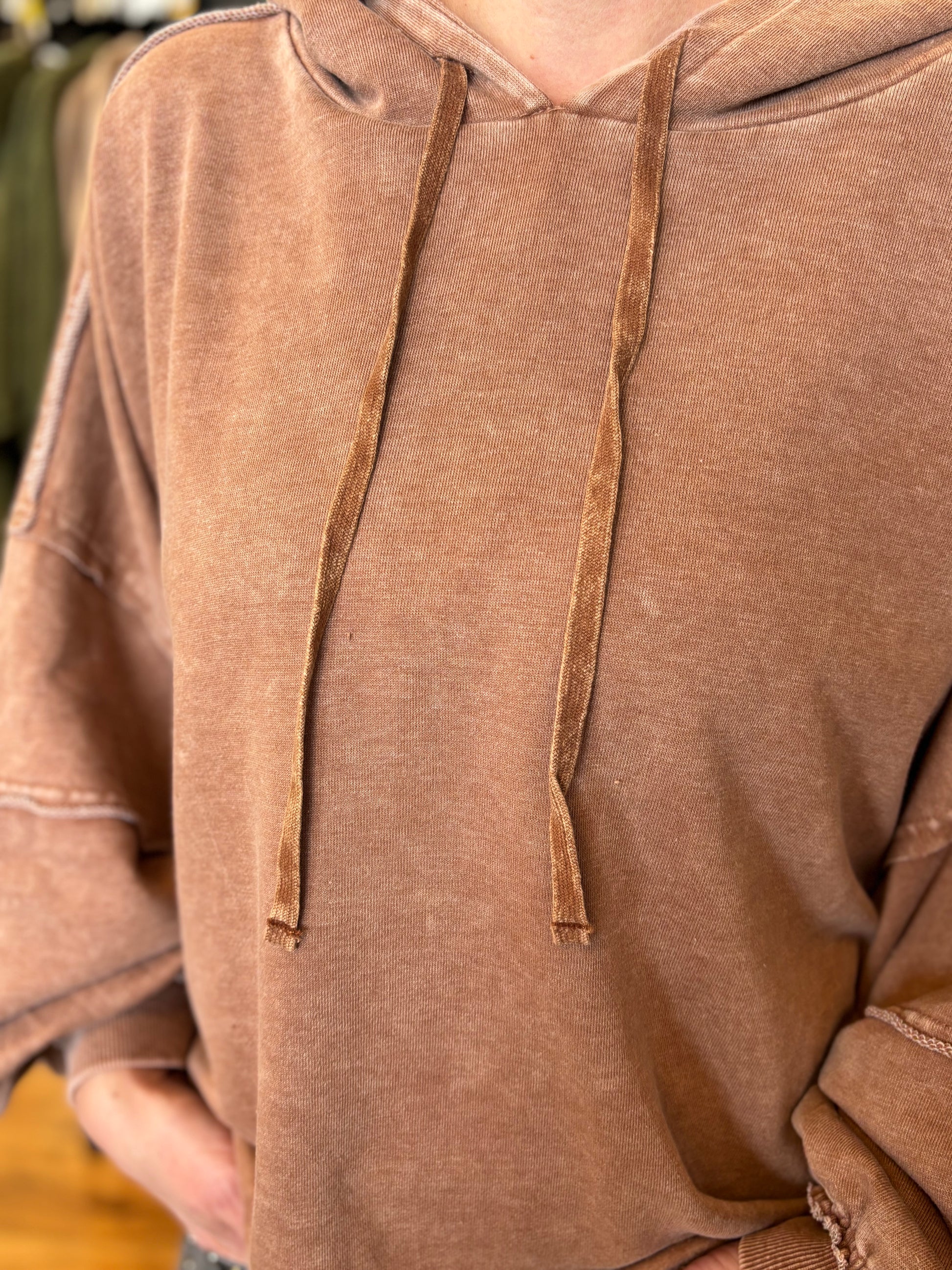 Easel Glen Flowy Detailed Hoodie