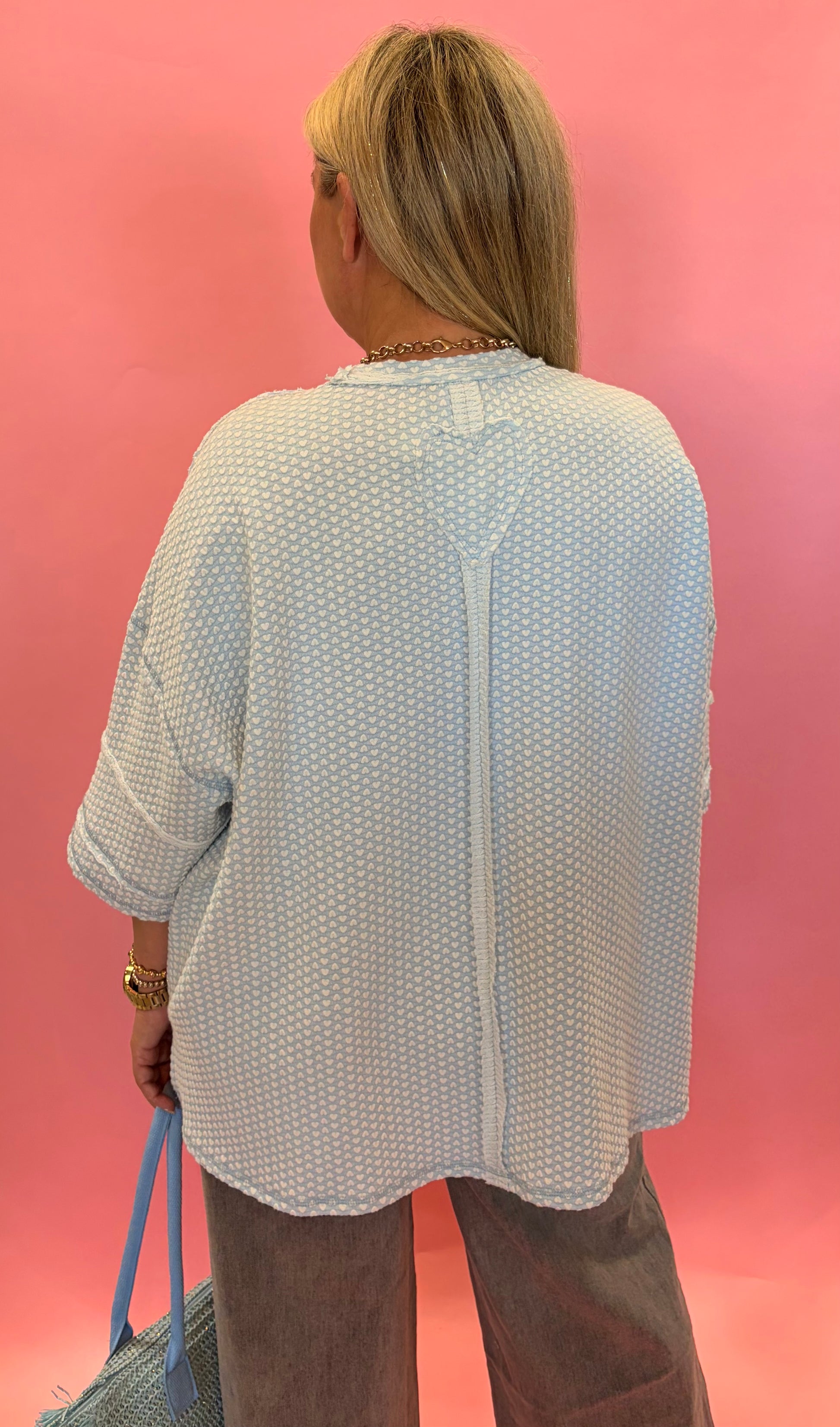 EASEL Half Sleeve Heart Textured Top
