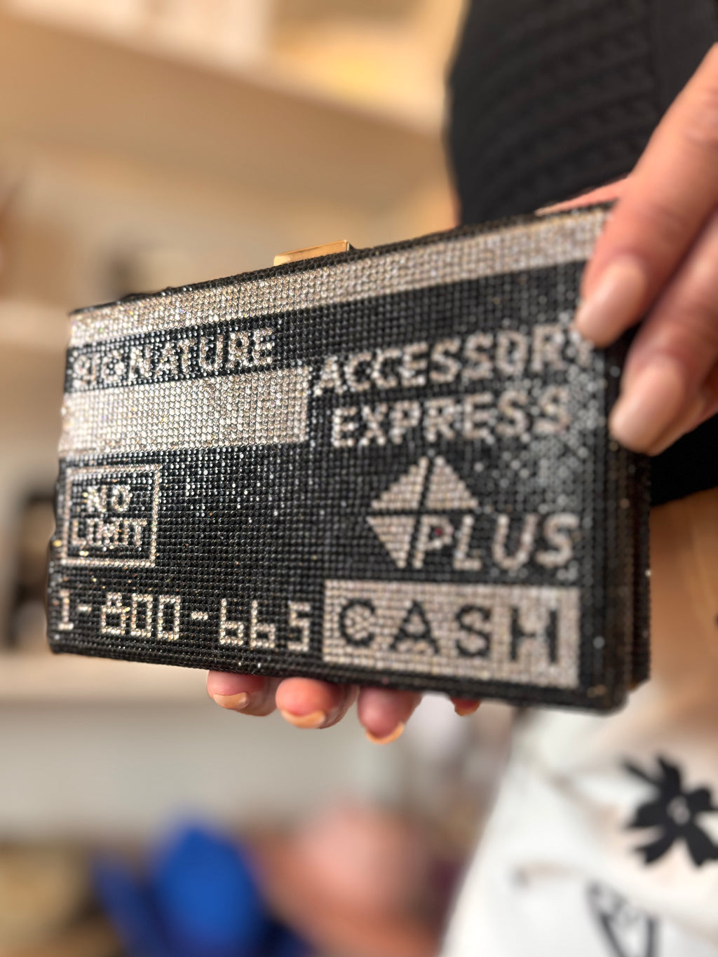 Accessory Express Clutch w/ Chain