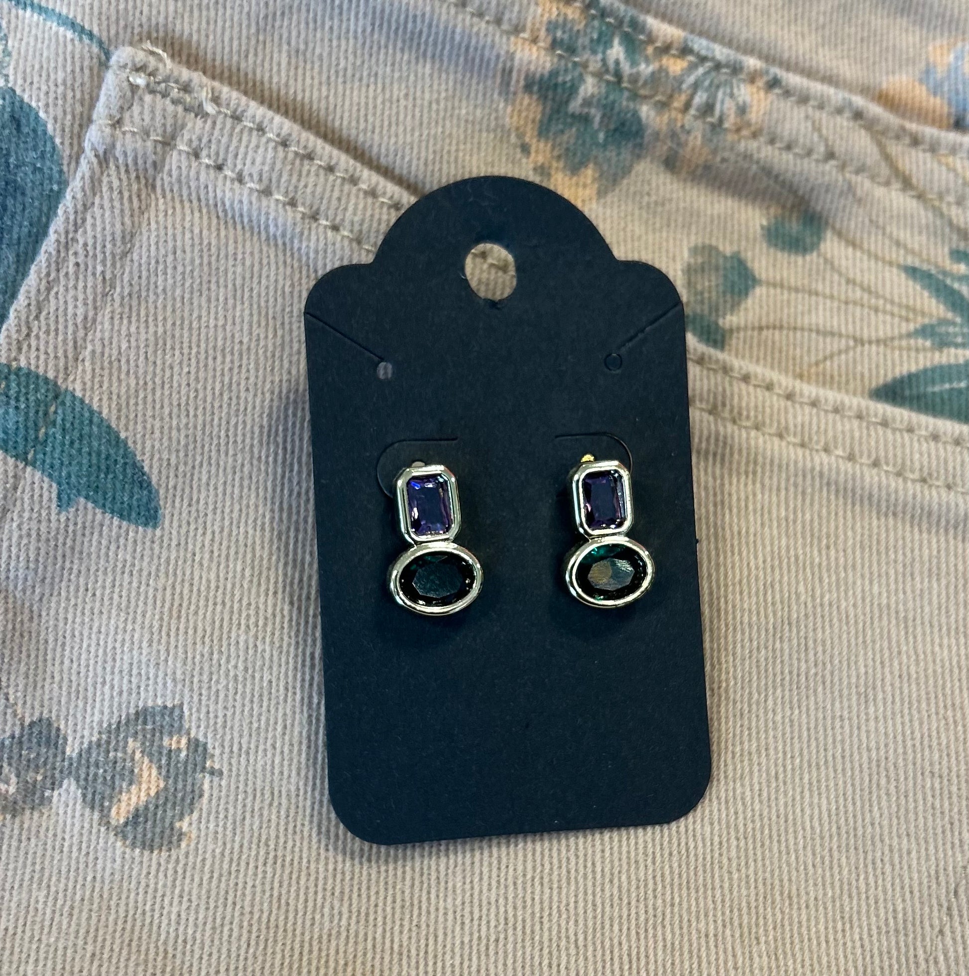 Gold Toned Dangle Earring