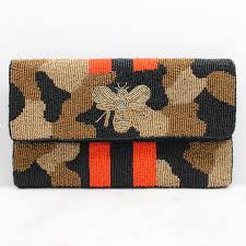 Beaded Honey Bee Clutch
