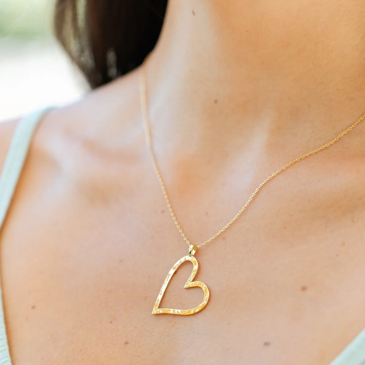 Splendid Iris Gilded Heart Pendant Necklace