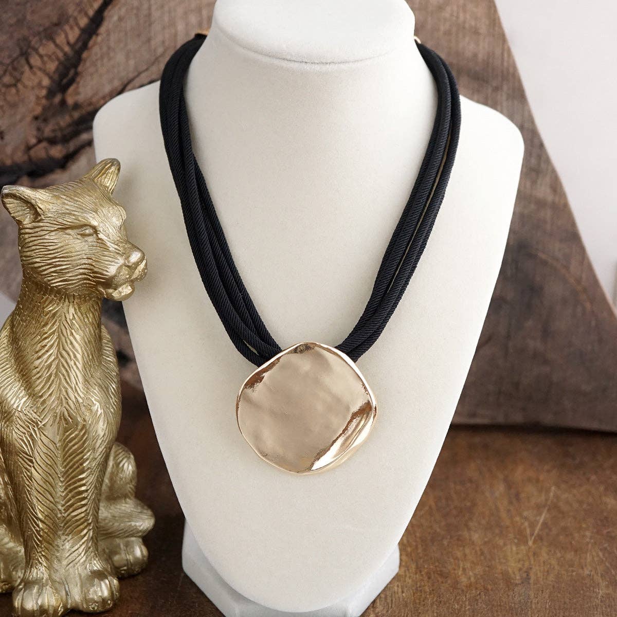 Golden Current – Multi-Cord Coin Pendant Necklace
