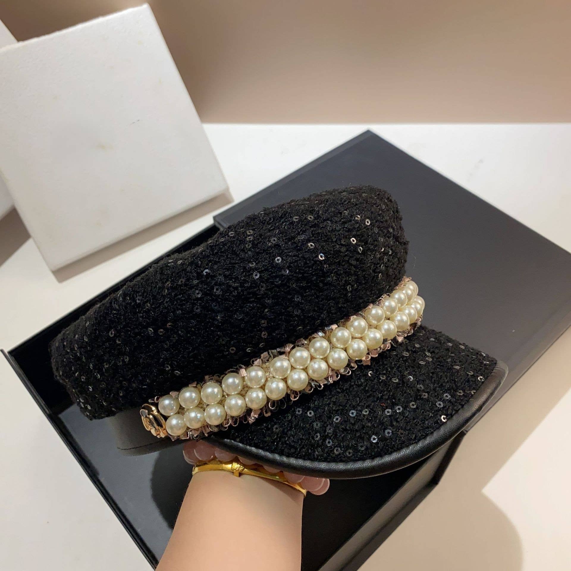 Luxury Pearl Beaded Sequin Hat in Black