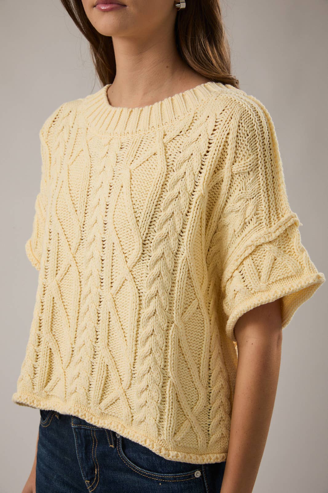 Round Neck Short Sleeve Sweater Top