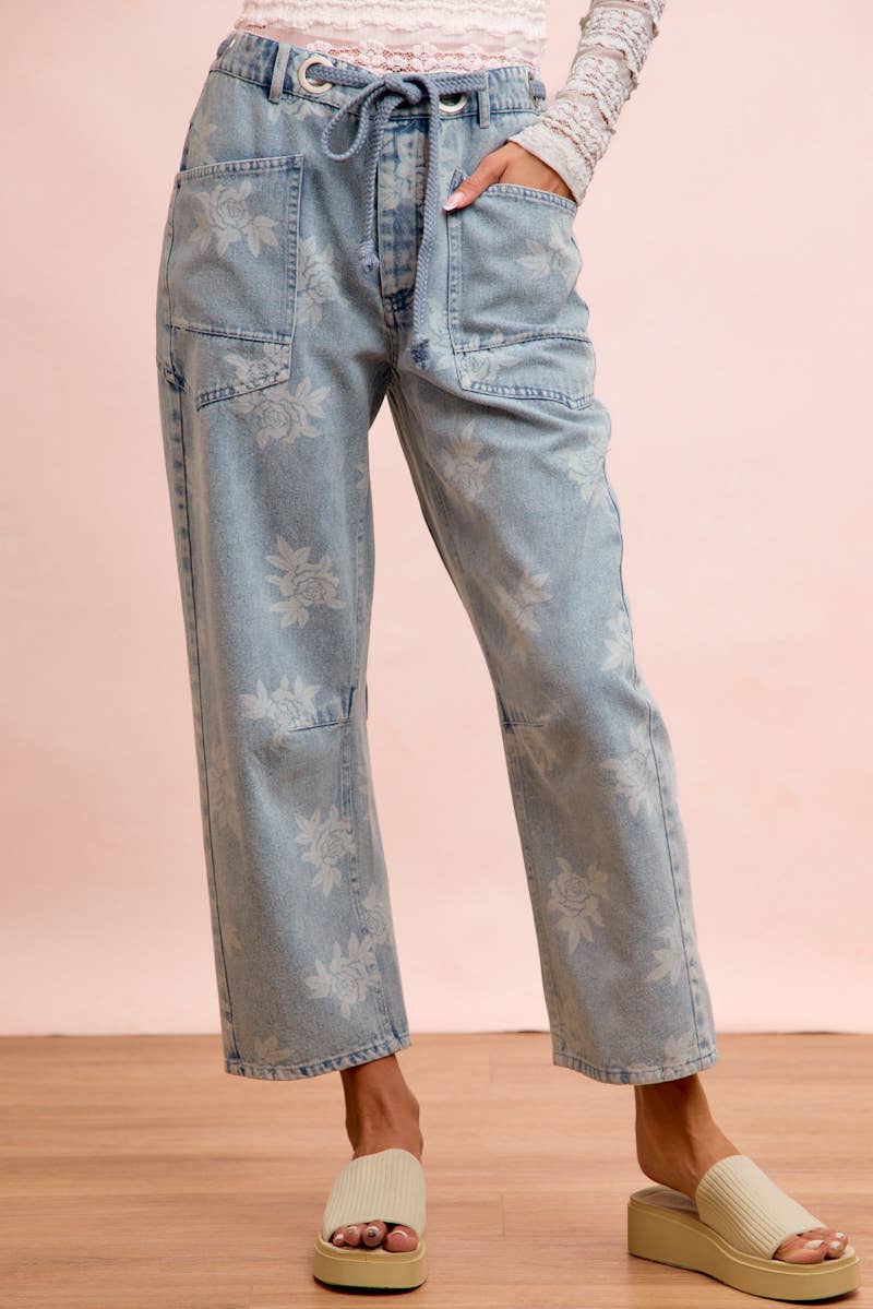 ROSE PRINTED WASHED DENIM PANTS WITH WAIST BELT