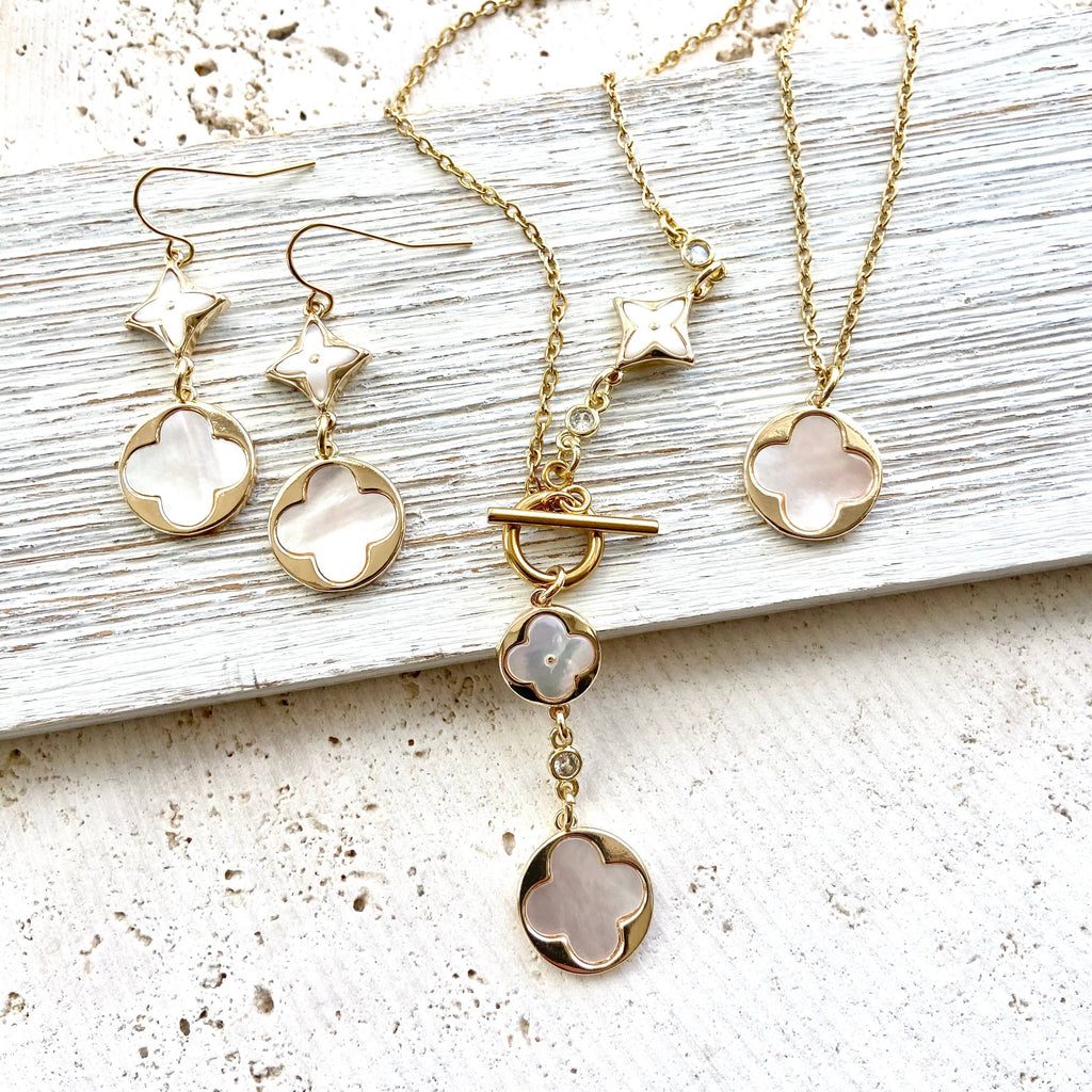Clover Quatrefoil Shell Pearl Necklace