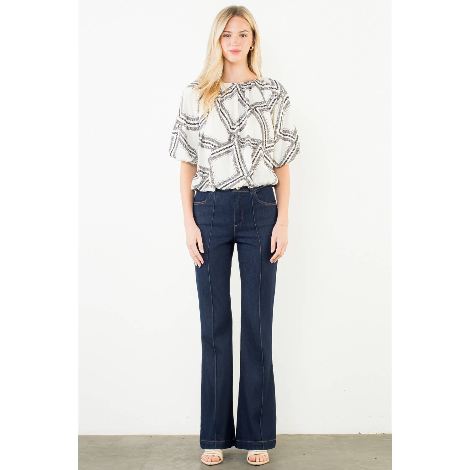 Short Sleeve Pattern Flowy Top