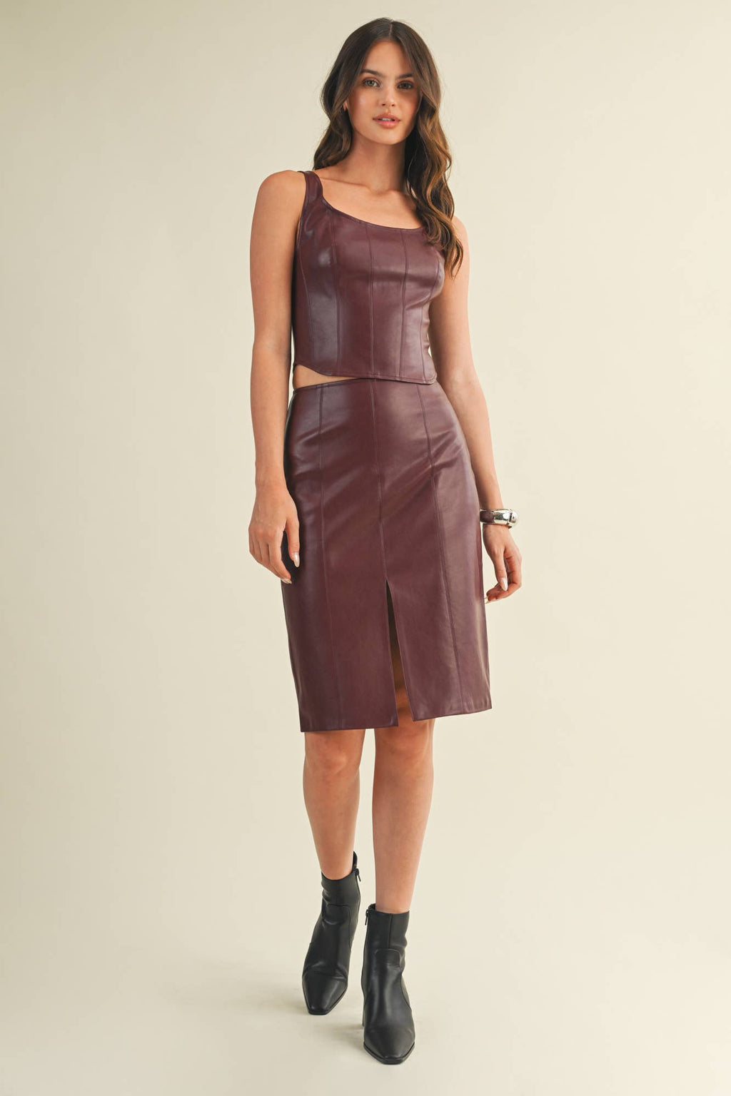 Clarissa Seamed Pencil Skirt