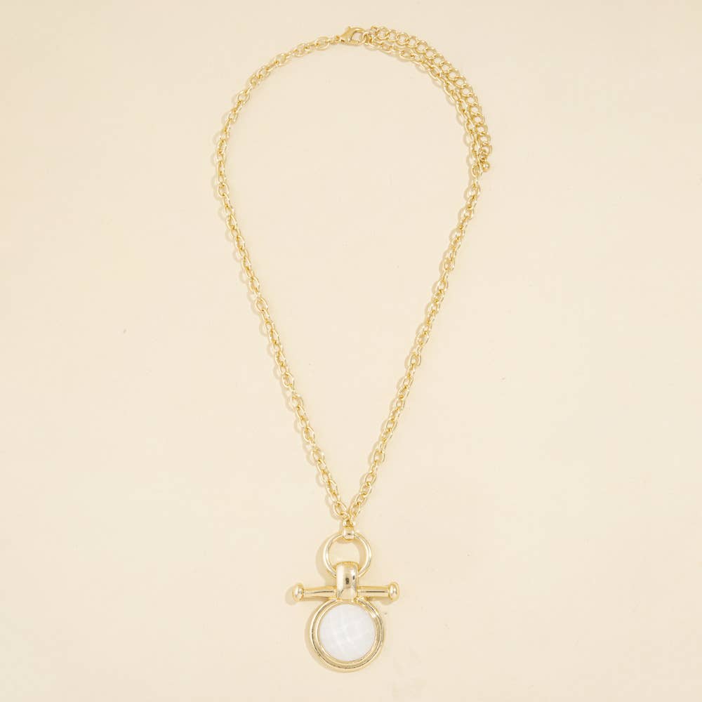 Chunky Chain Necklace With Round Stone Pendant