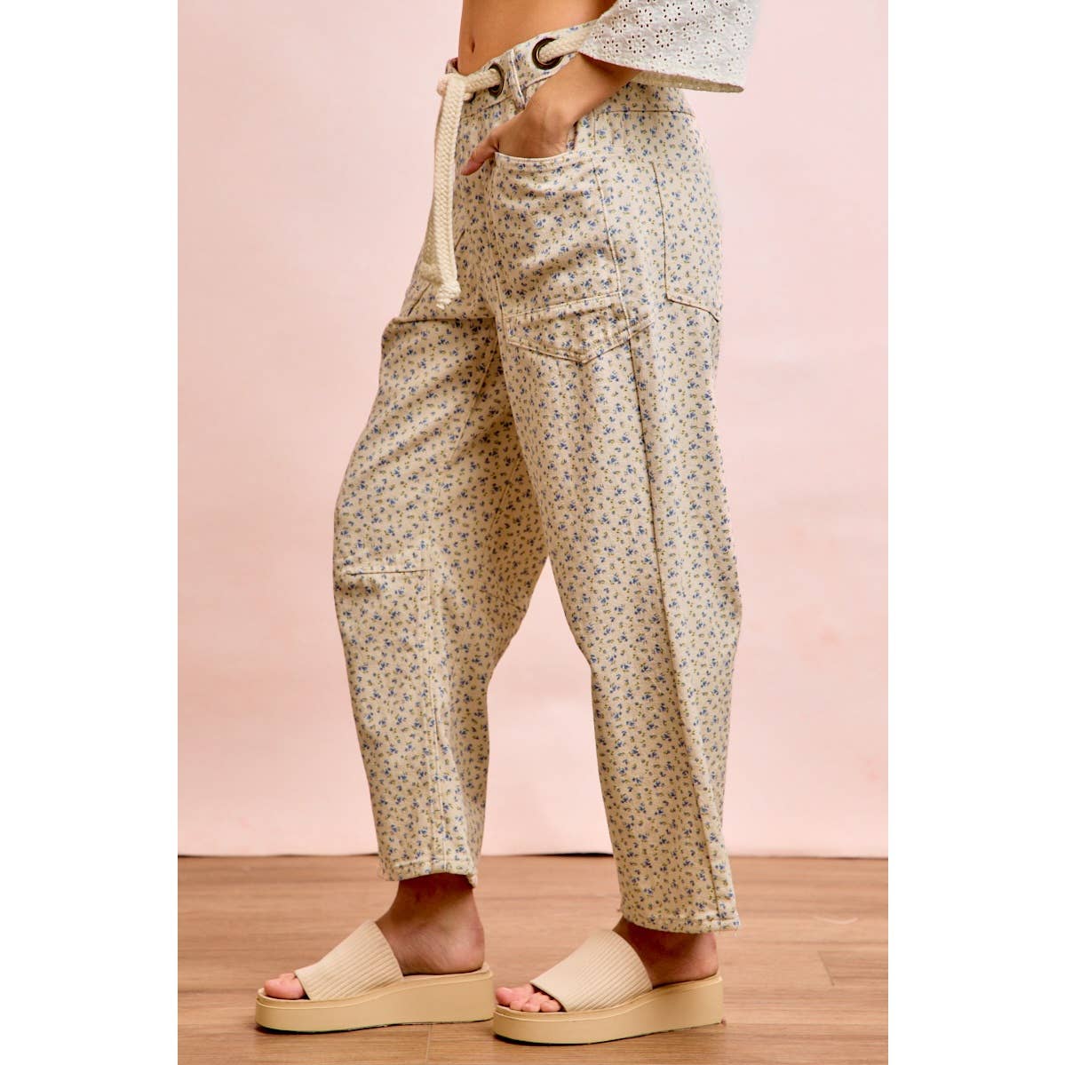 BRAIDED WAIST BELT PATCH POCKETS FLORAL PRINT PANT