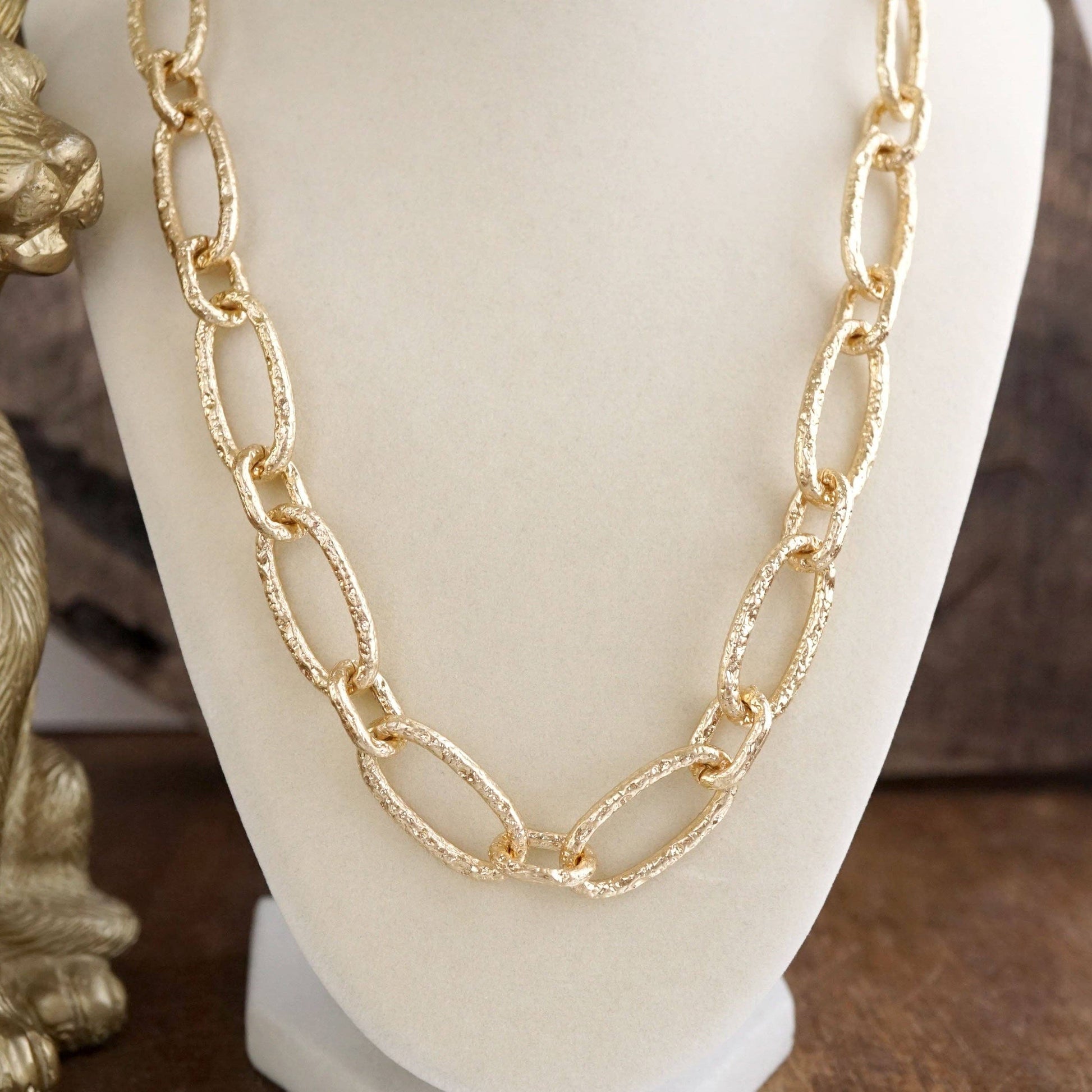 Chunky Statement Necklace – Elongated Textured Chain Necklace