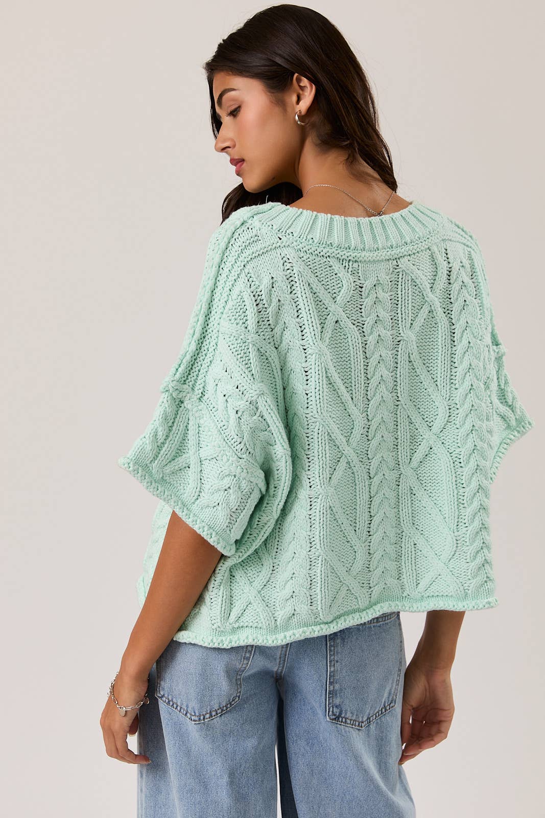 Round Neck Short Sleeve Sweater Top