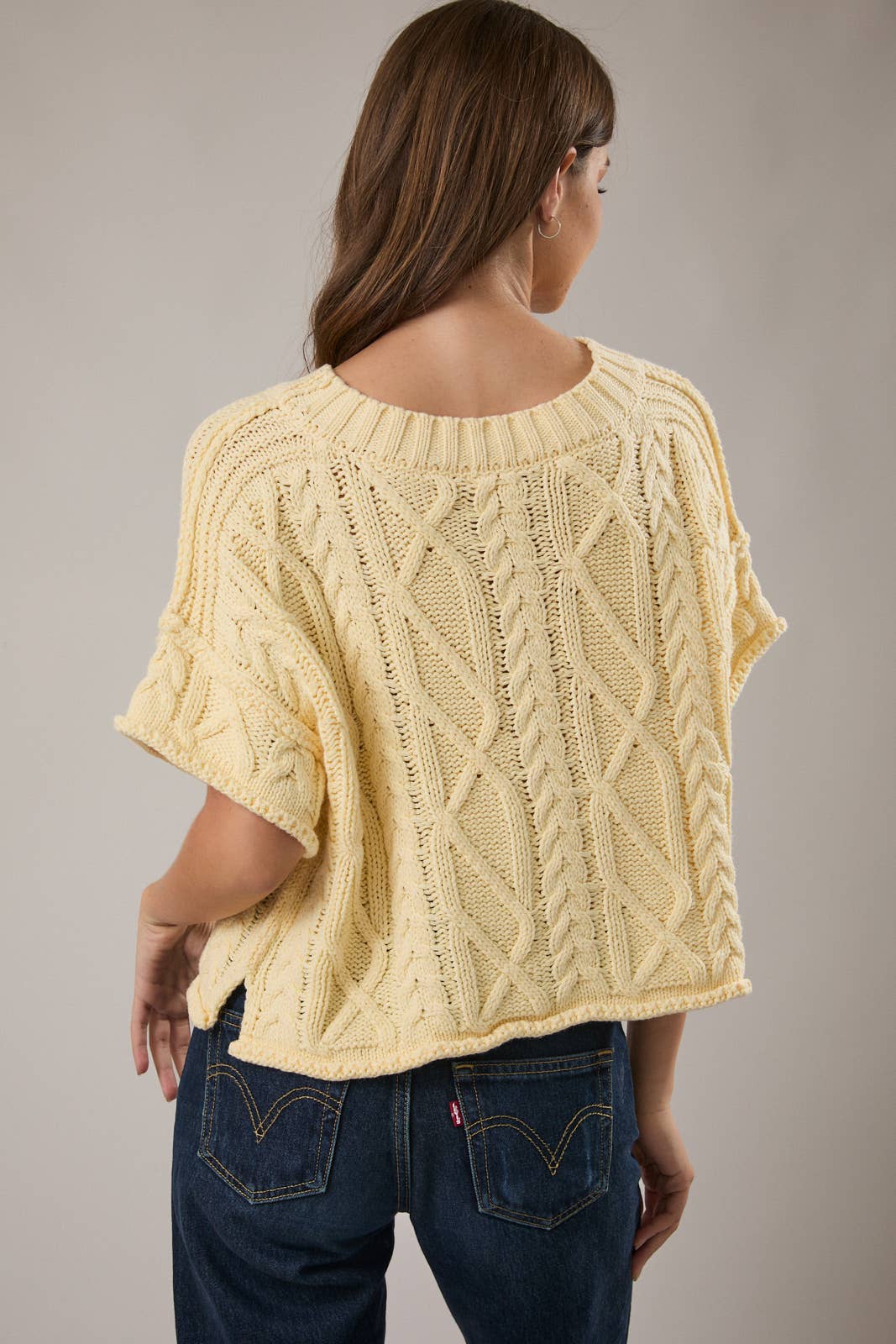 Round Neck Short Sleeve Sweater Top