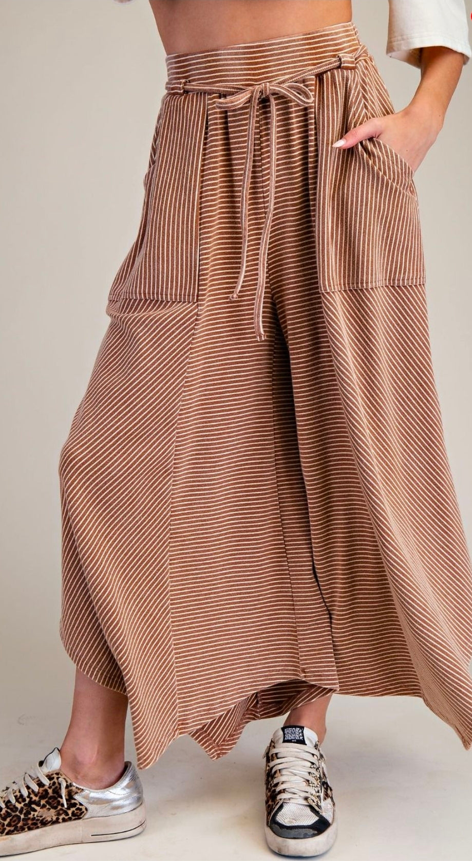 EASEL Palazzo Pants in Stripe